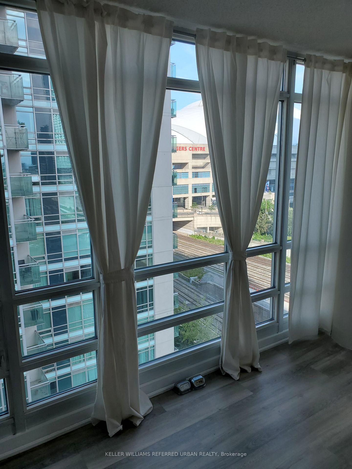 Photo 7 of Unit 1210, 397 Front Street W, Toronto, Waterfront Communities — HOMEH