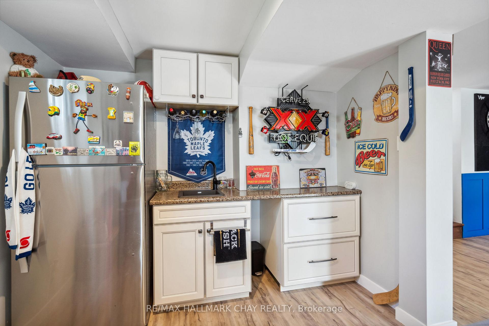 Photo 22 of 257 Edgehill Drive, Barrie, Letitia Heights — HOMEH