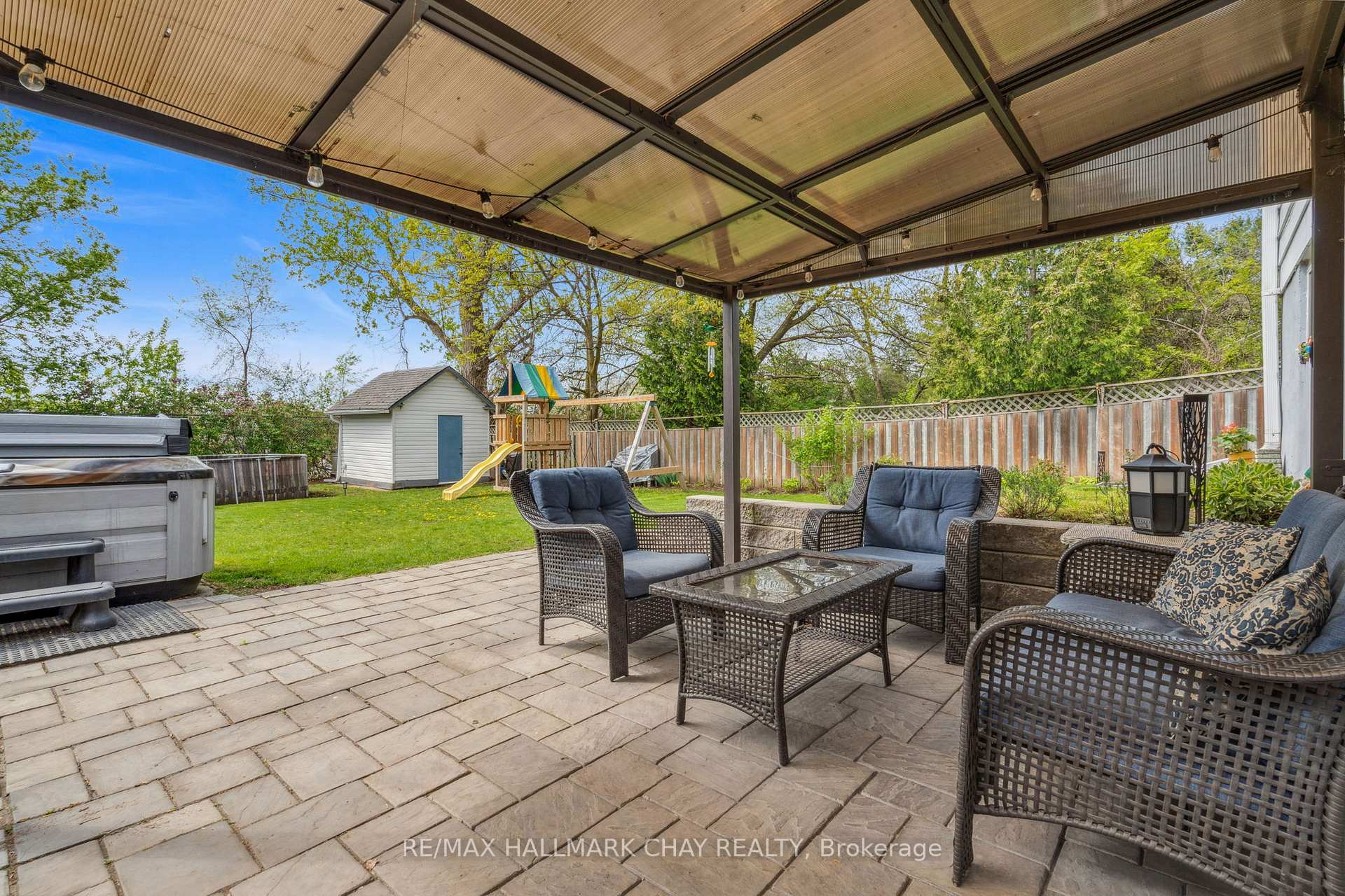Photo 27 of 257 Edgehill Drive, Barrie, Letitia Heights — HOMEH