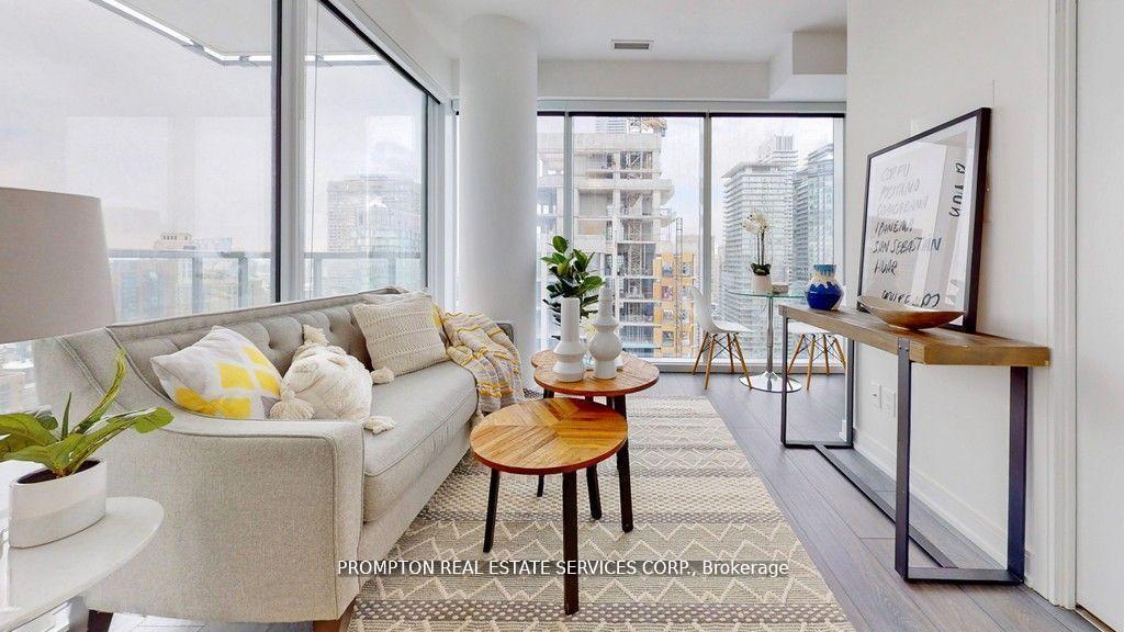 Photo 5 of Unit 3701, 3 Gloucester Street, Toronto, Church-Yonge Corridor — HOMEH