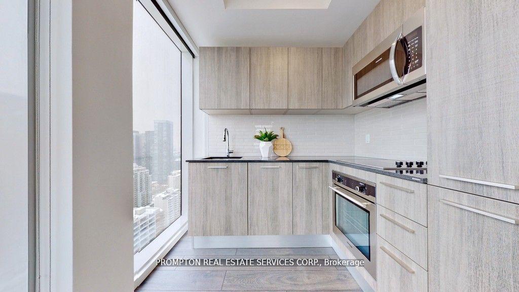 Photo 8 of Unit 3701, 3 Gloucester Street, Toronto, Church-Yonge Corridor — HOMEH