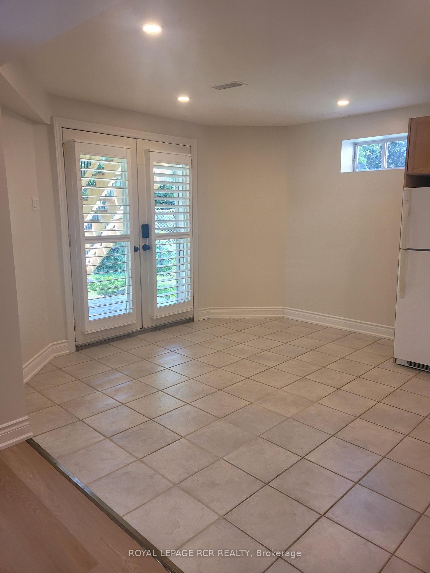 Photo 3 of 130 Widdifield Avenue, Newmarket, Armitage — HOMEH