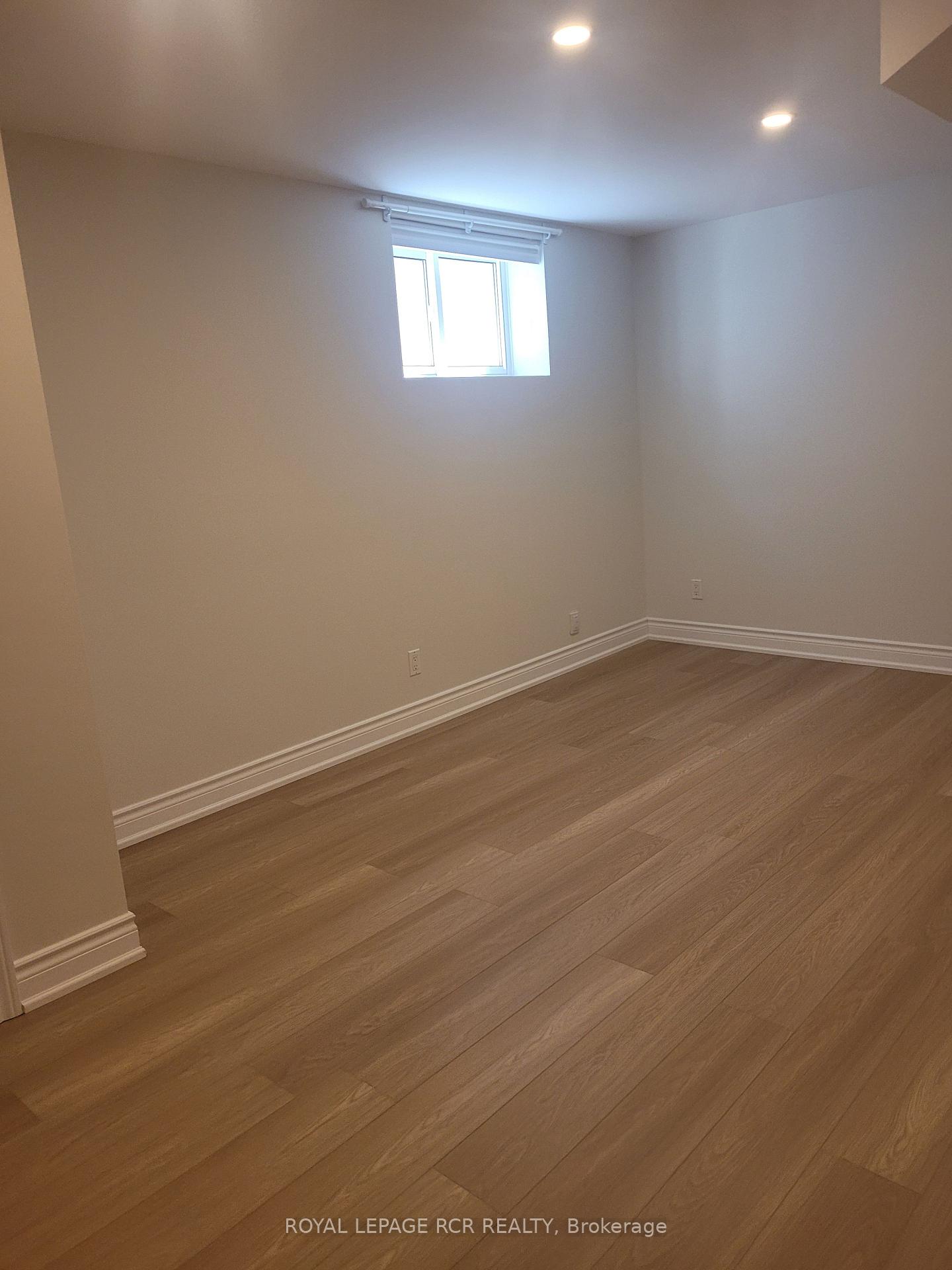 Photo 11 of 130 Widdifield Avenue, Newmarket, Armitage — HOMEH