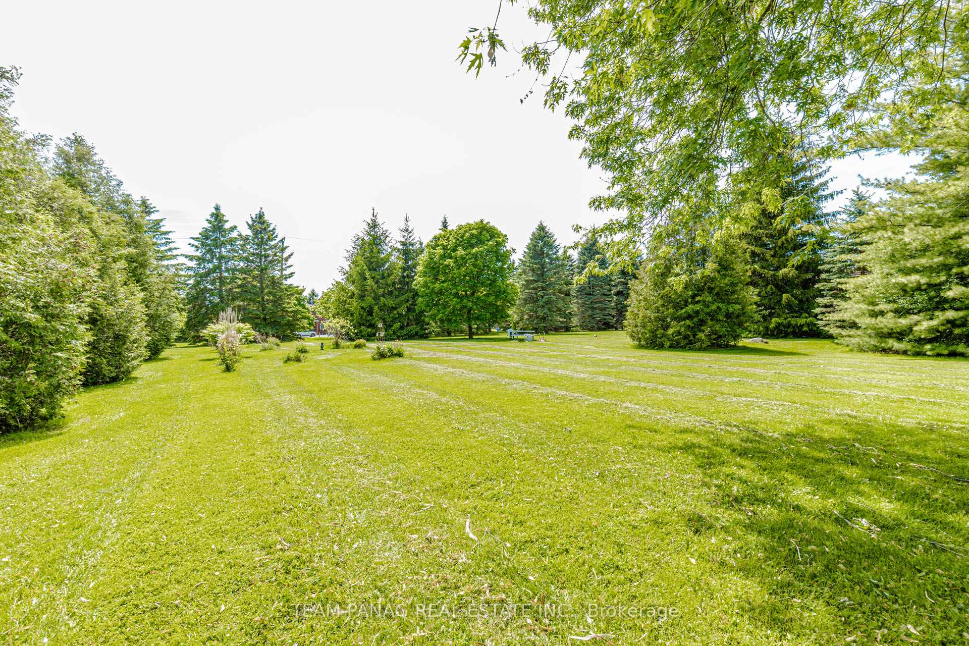 Photo 15 of 6 Forestbrook Court, Brampton, Toronto Gore Rural Estate — HOMEH