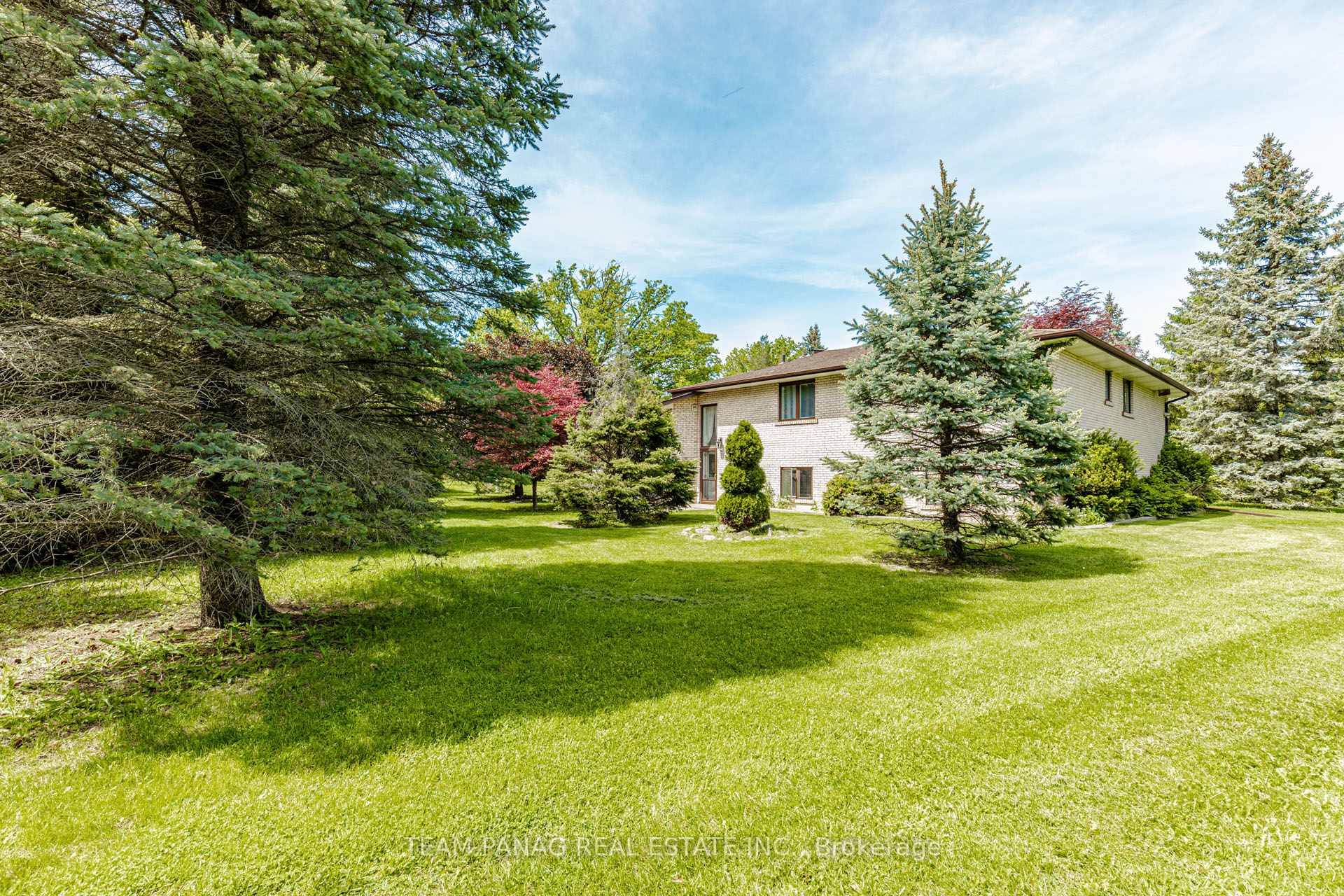 Photo 17 of 6 Forestbrook Court, Brampton, Toronto Gore Rural Estate — HOMEH
