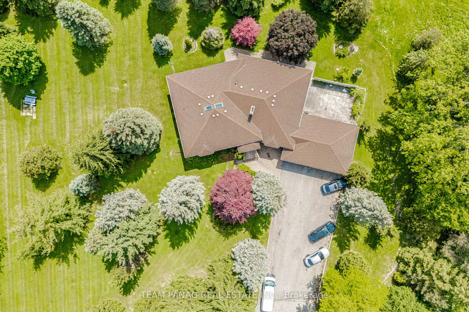 Photo 21 of 6 Forestbrook Court, Brampton, Toronto Gore Rural Estate — HOMEH