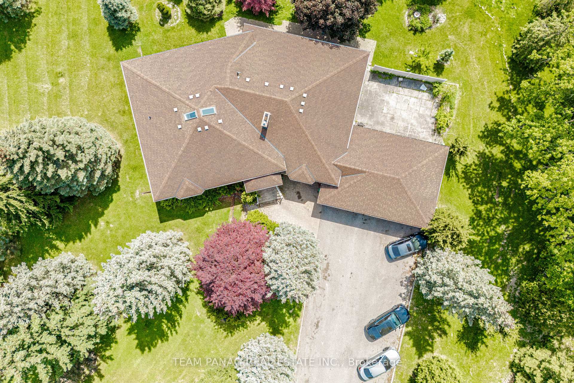 Photo 22 of 6 Forestbrook Court, Brampton, Toronto Gore Rural Estate — HOMEH