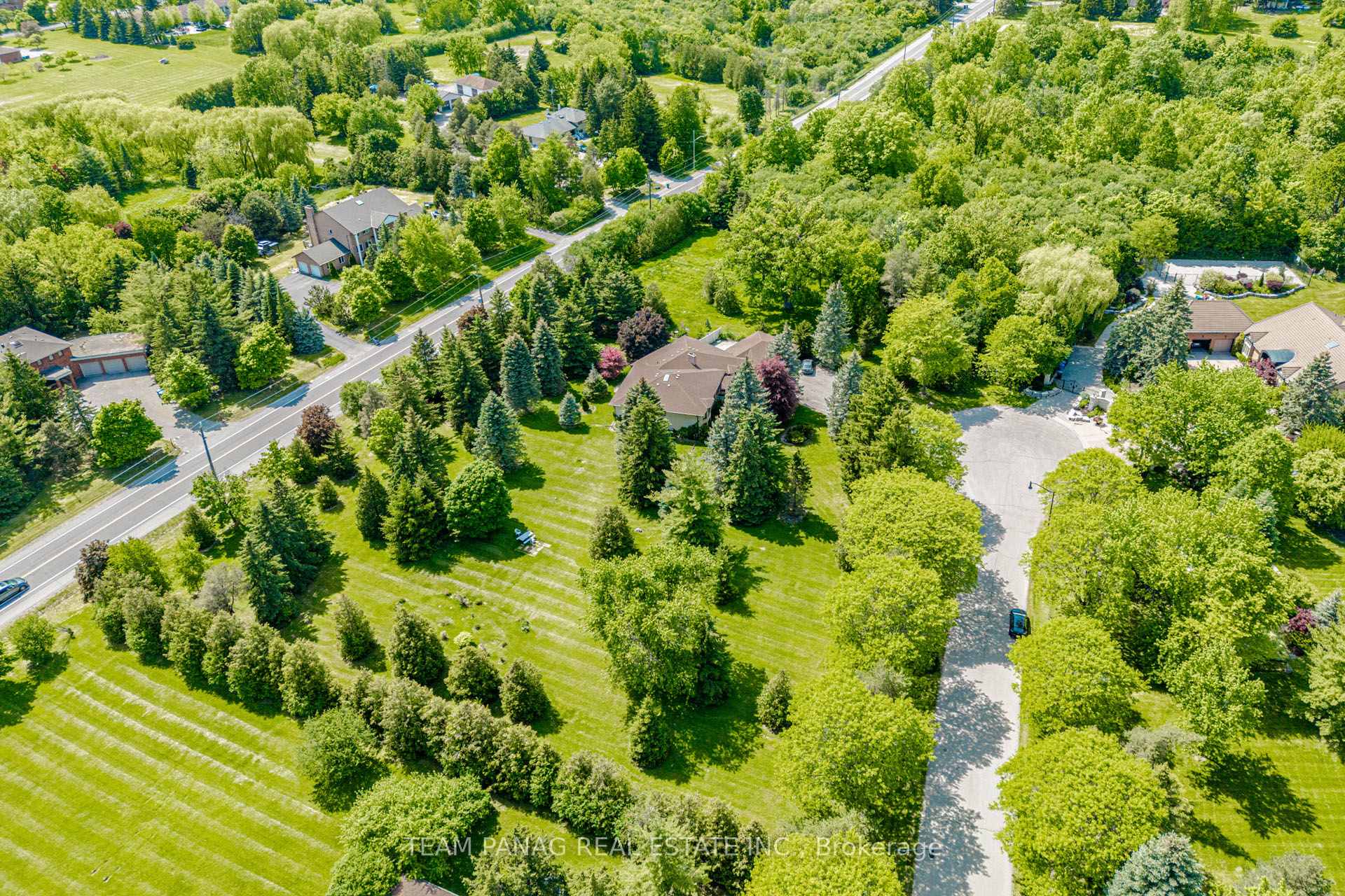 Photo 25 of 6 Forestbrook Court, Brampton, Toronto Gore Rural Estate — HOMEH