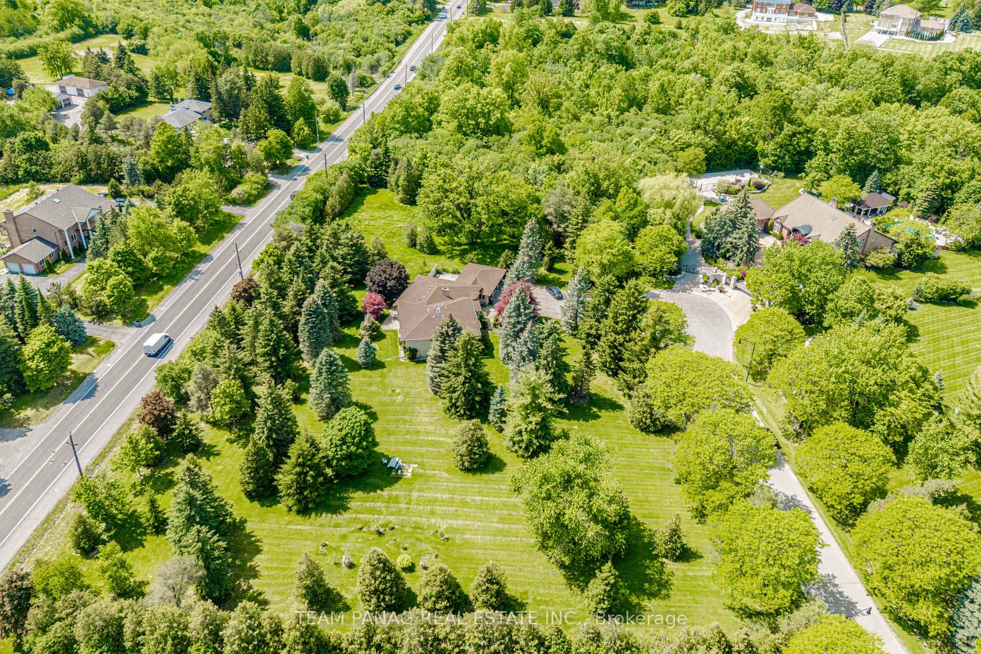 Photo 26 of 6 Forestbrook Court, Brampton, Toronto Gore Rural Estate — HOMEH