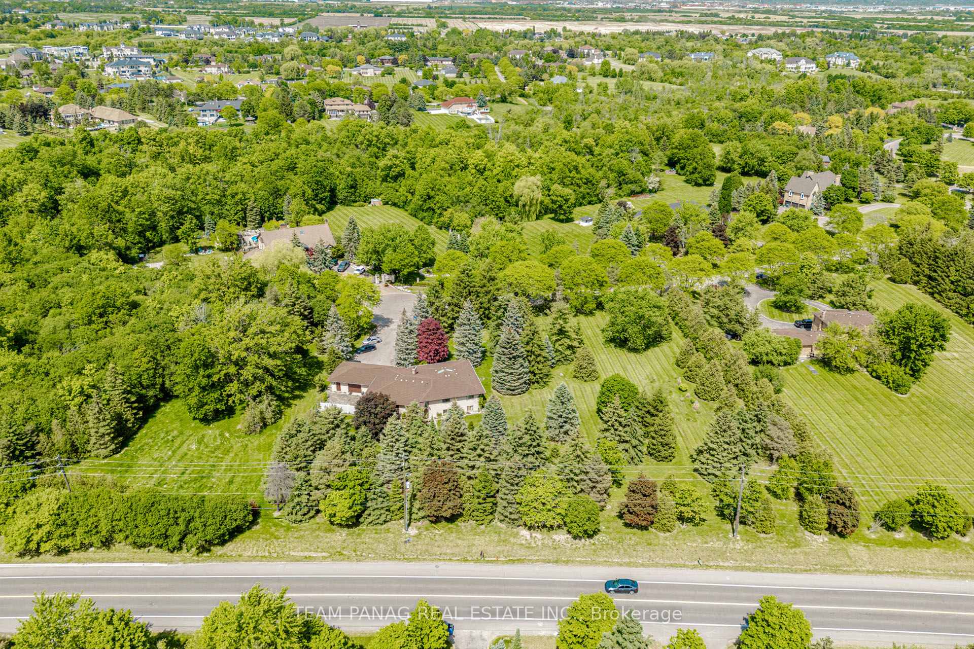 Photo 30 of 6 Forestbrook Court, Brampton, Toronto Gore Rural Estate — HOMEH