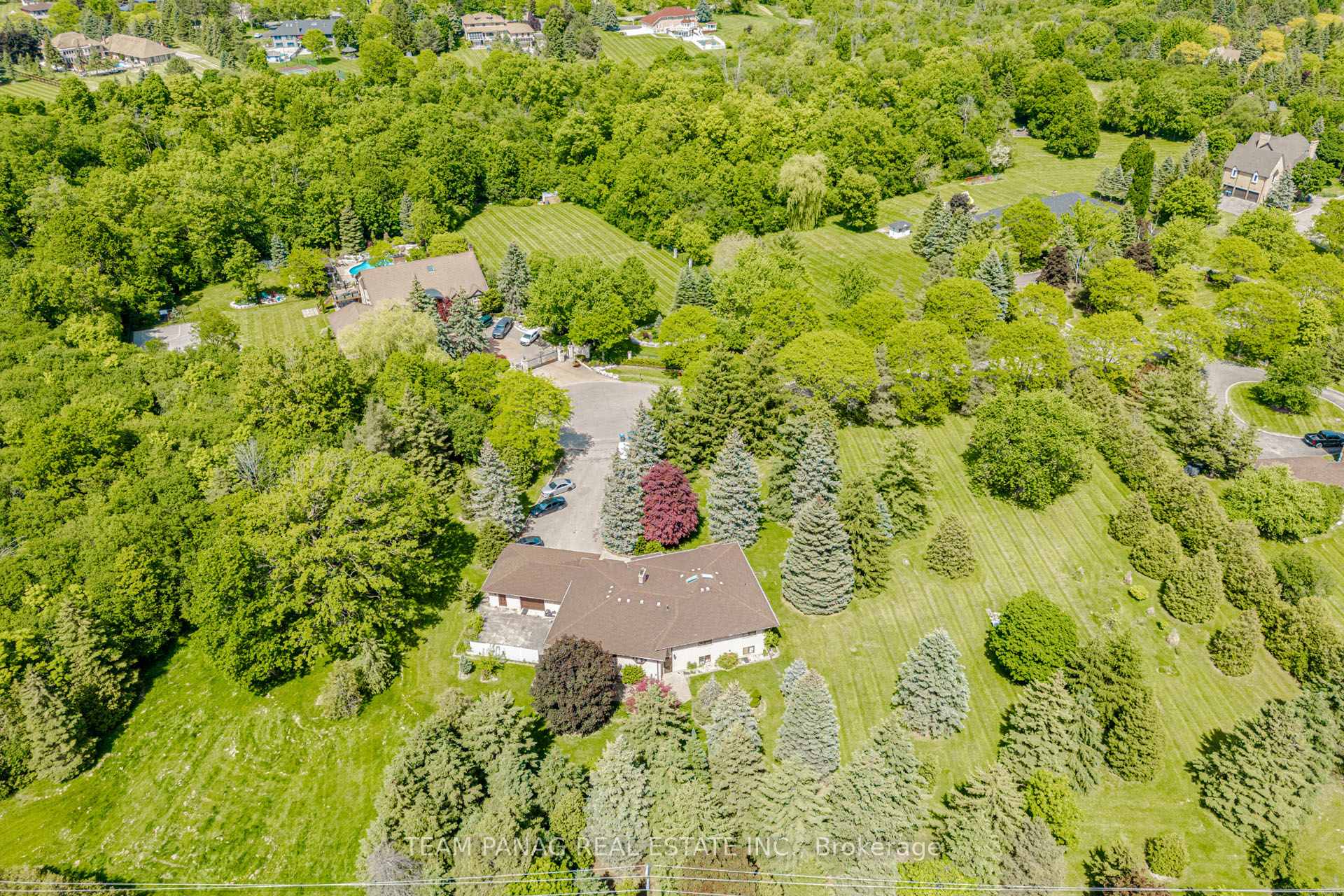 Photo 33 of 6 Forestbrook Court, Brampton, Toronto Gore Rural Estate — HOMEH