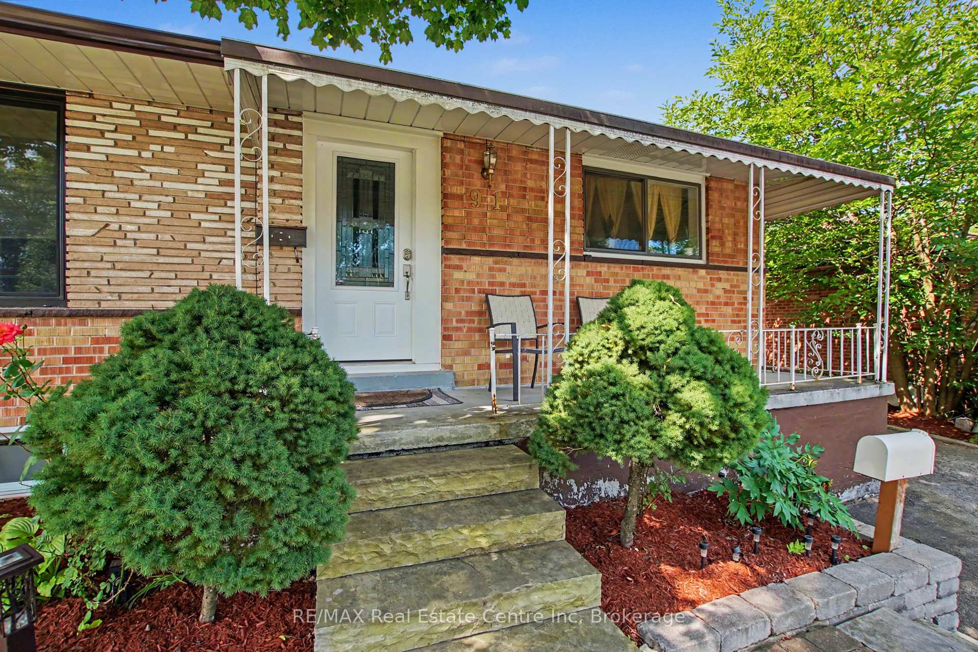 Photo 5 of 91 Dumbarton Street, Guelph, Riverside Park — HOMEH