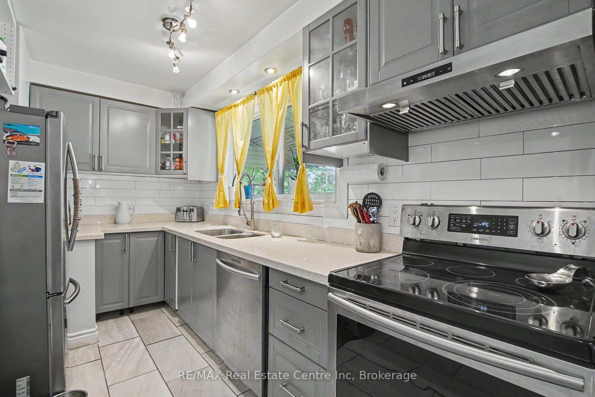 Photo 9 of 91 Dumbarton Street, Guelph, Riverside Park — HOMEH