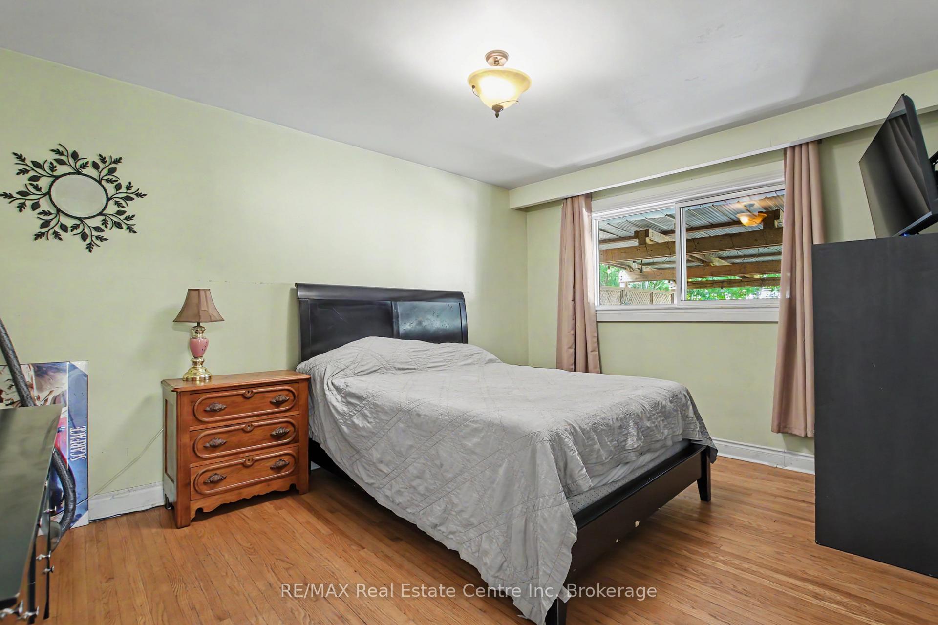 Photo 13 of 91 Dumbarton Street, Guelph, Riverside Park — HOMEH