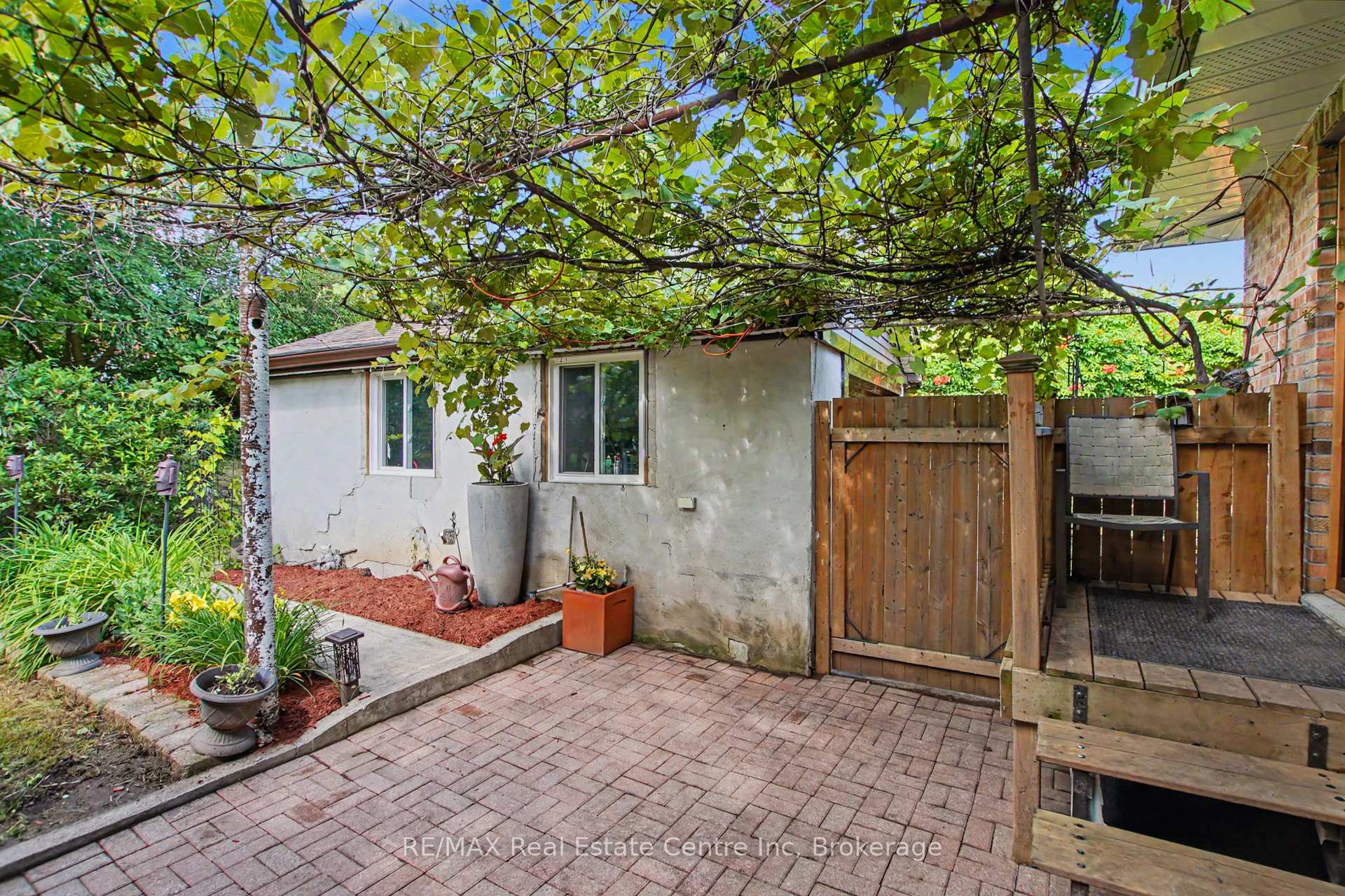 Photo 23 of 91 Dumbarton Street, Guelph, Riverside Park — HOMEH