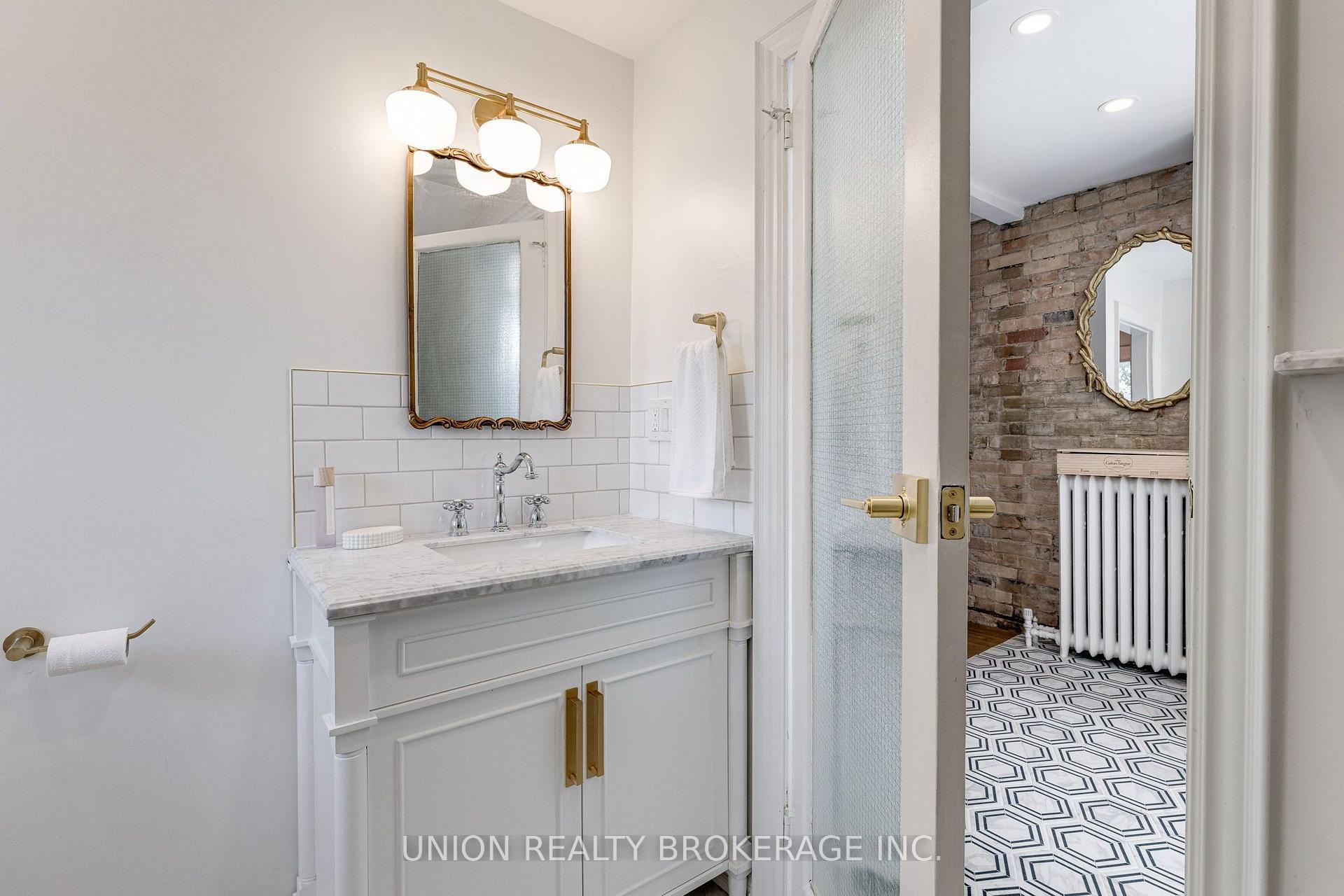 Photo 24 of Unit 300, 3 Withrow Avenue, Toronto, North Riverdale — HOMEH