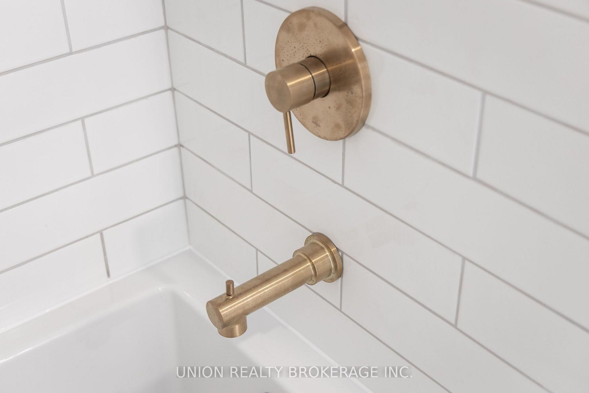 Photo 26 of Unit 300, 3 Withrow Avenue, Toronto, North Riverdale — HOMEH