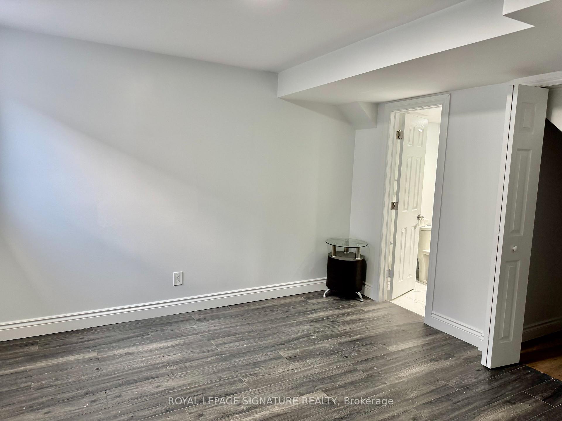 Photo 10 of 80 Midcrest Circle, Brampton, Credit Valley — HOMEH