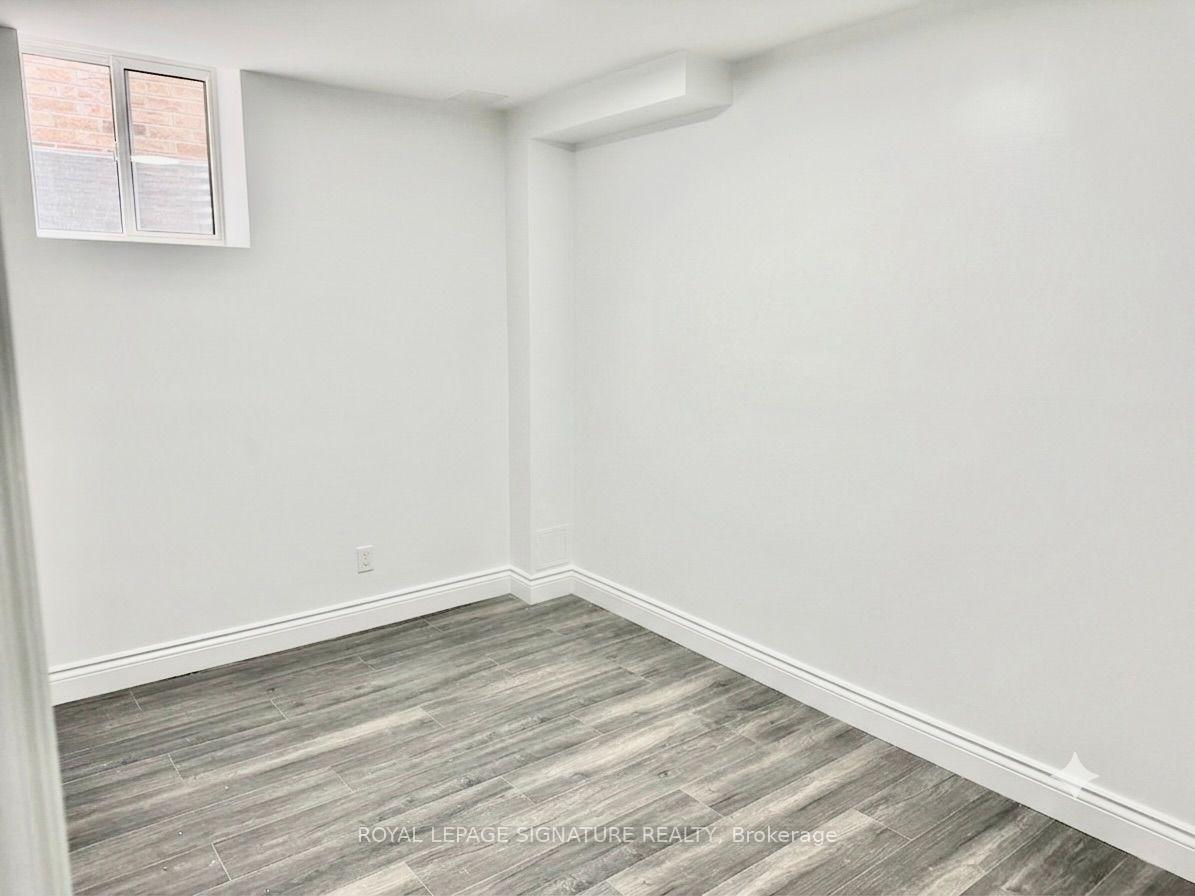 Photo 13 of 80 Midcrest Circle, Brampton, Credit Valley — HOMEH