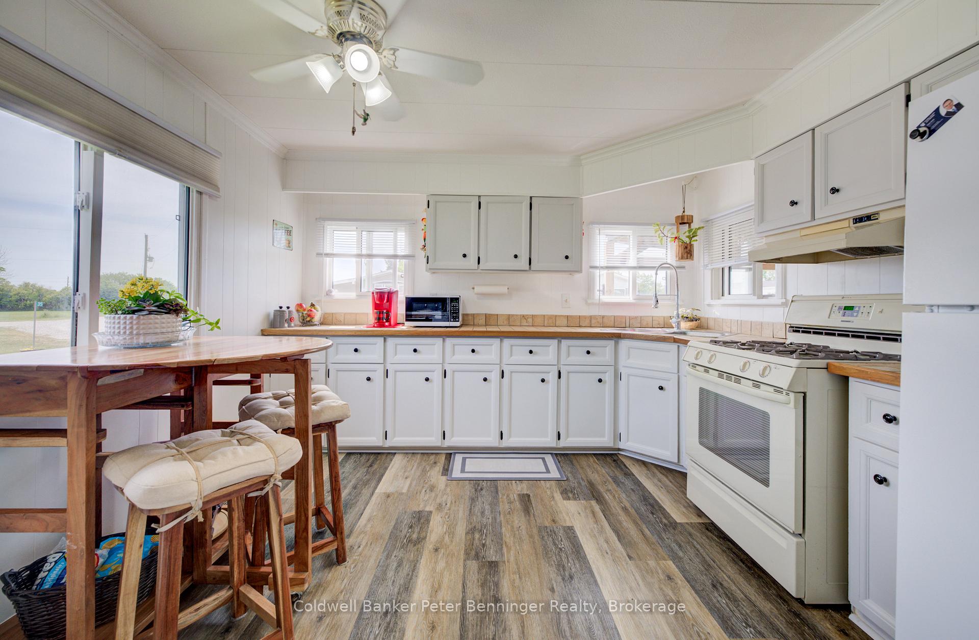 Photo 11 of 33 Dove Road, Brockton — HOMEH
