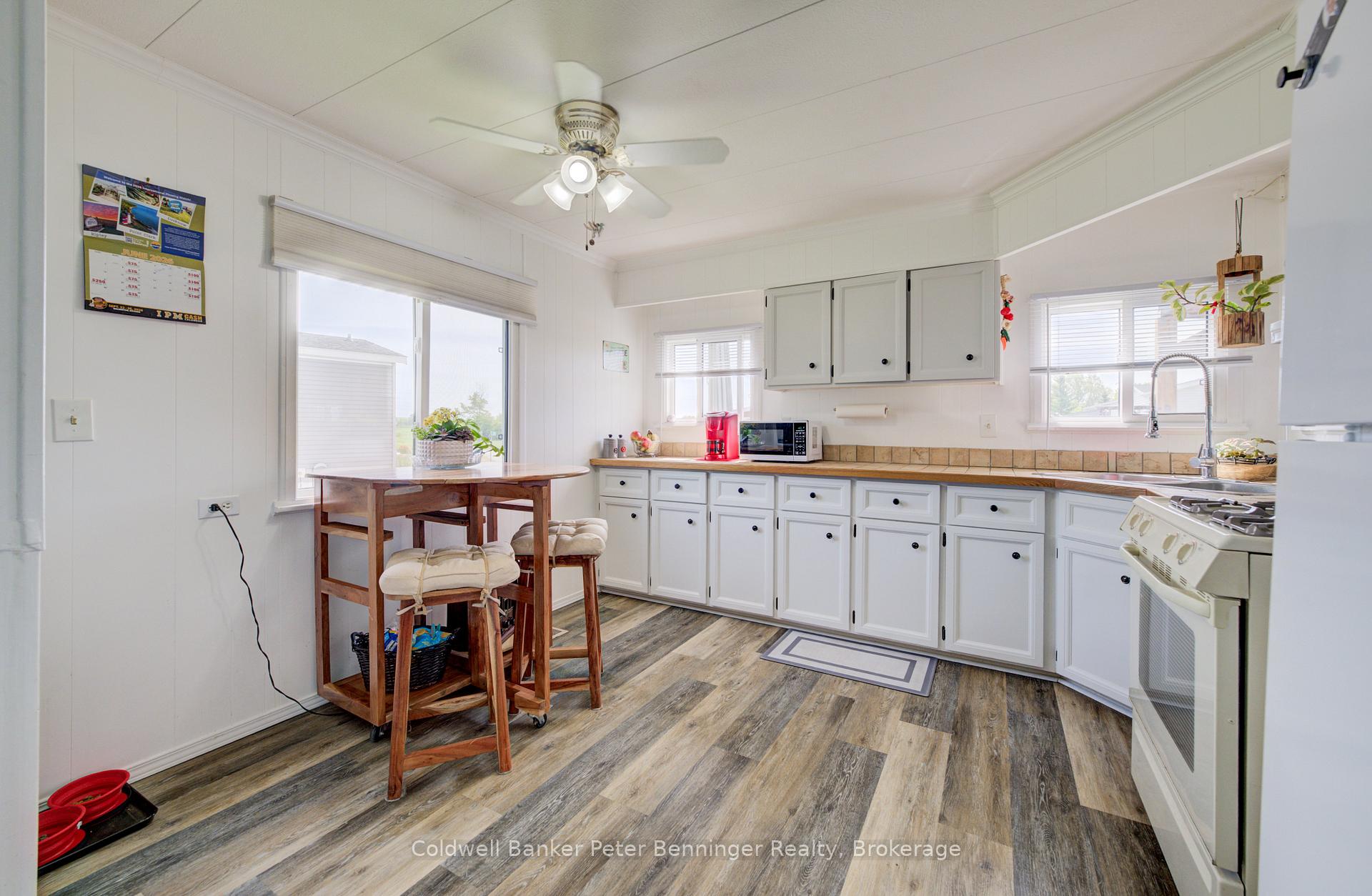 Photo 12 of 33 Dove Road, Brockton — HOMEH