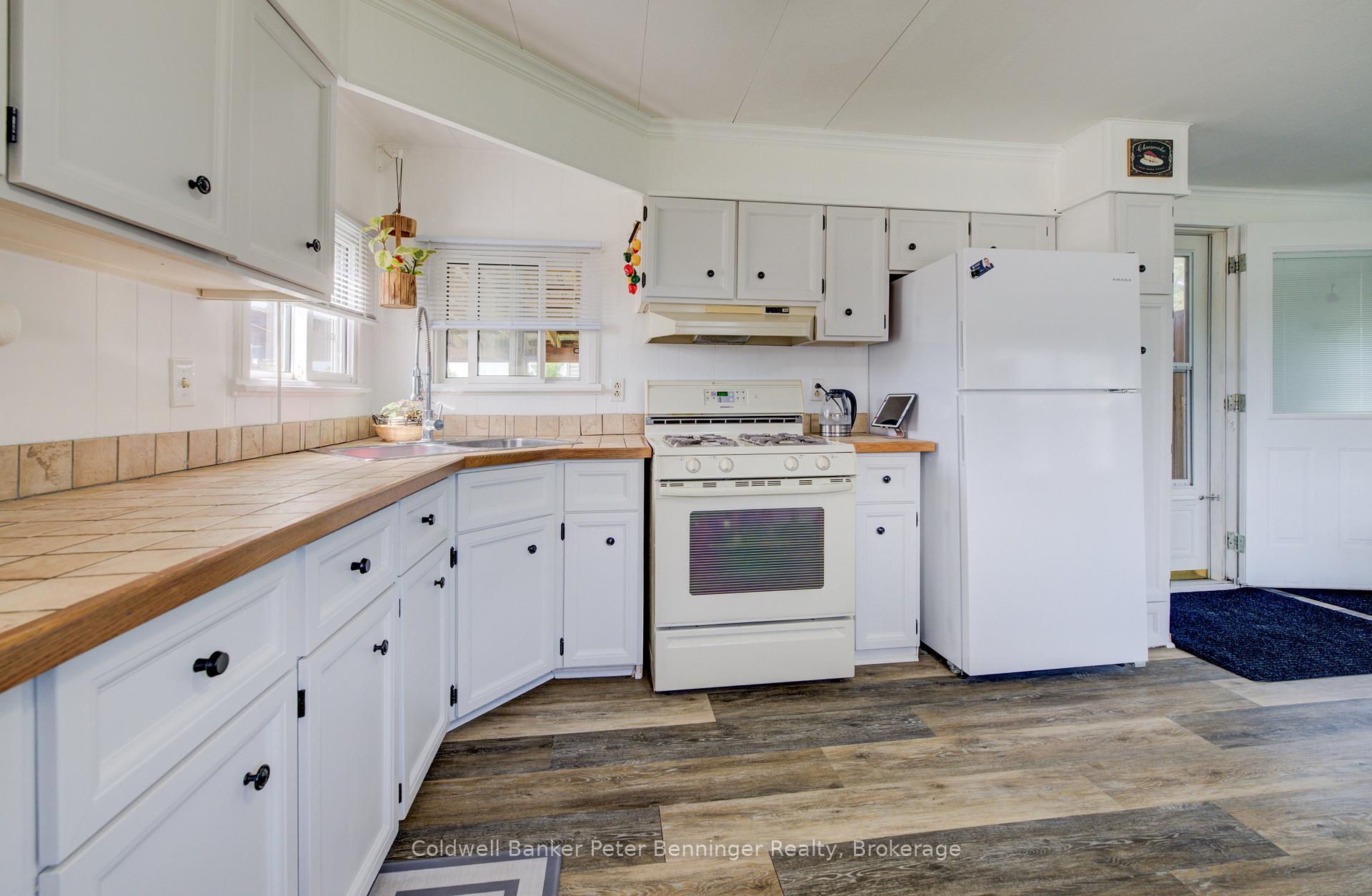 Photo 14 of 33 Dove Road, Brockton — HOMEH