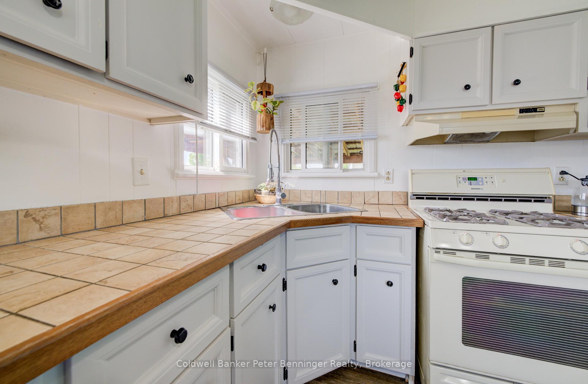 Photo 15 of 33 Dove Road, Brockton — HOMEH
