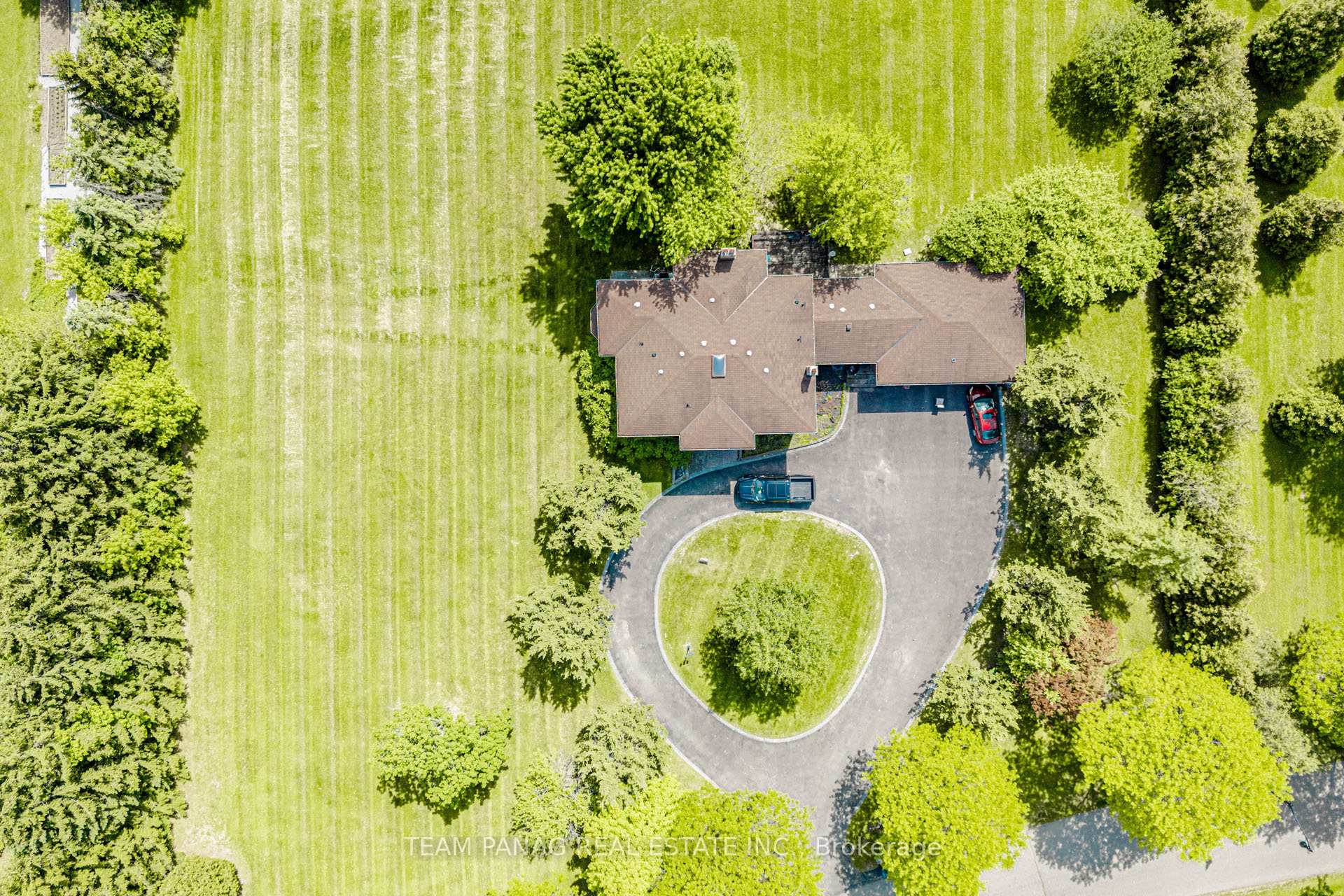 Photo 18 of 4 Forestbrook Court, Brampton, Toronto Gore Rural Estate — HOMEH