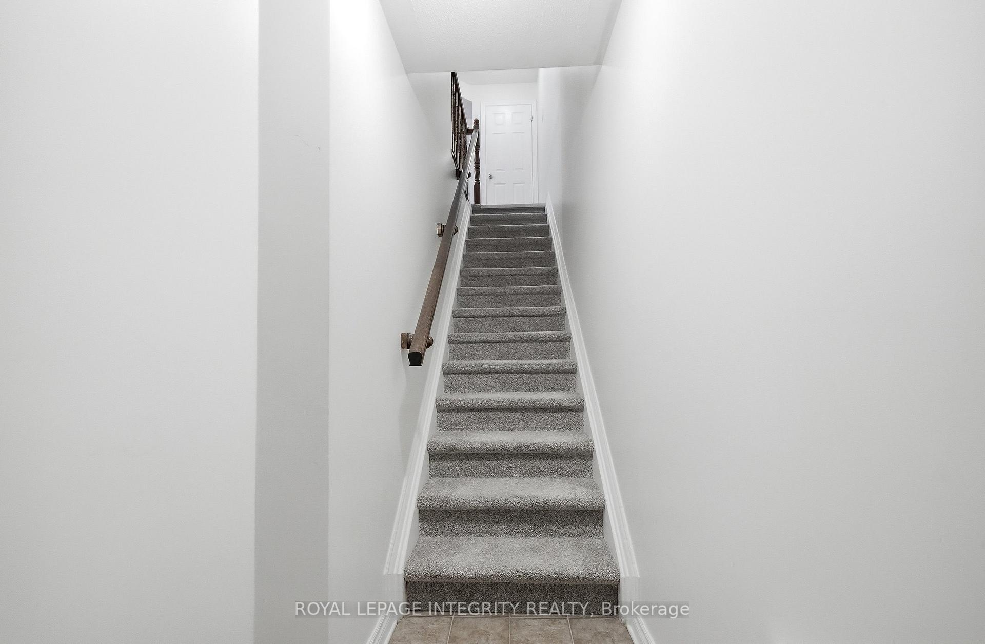 Photo 4 of 2341 Esprit Drive, Ottawa, Avalon East — HOMEH