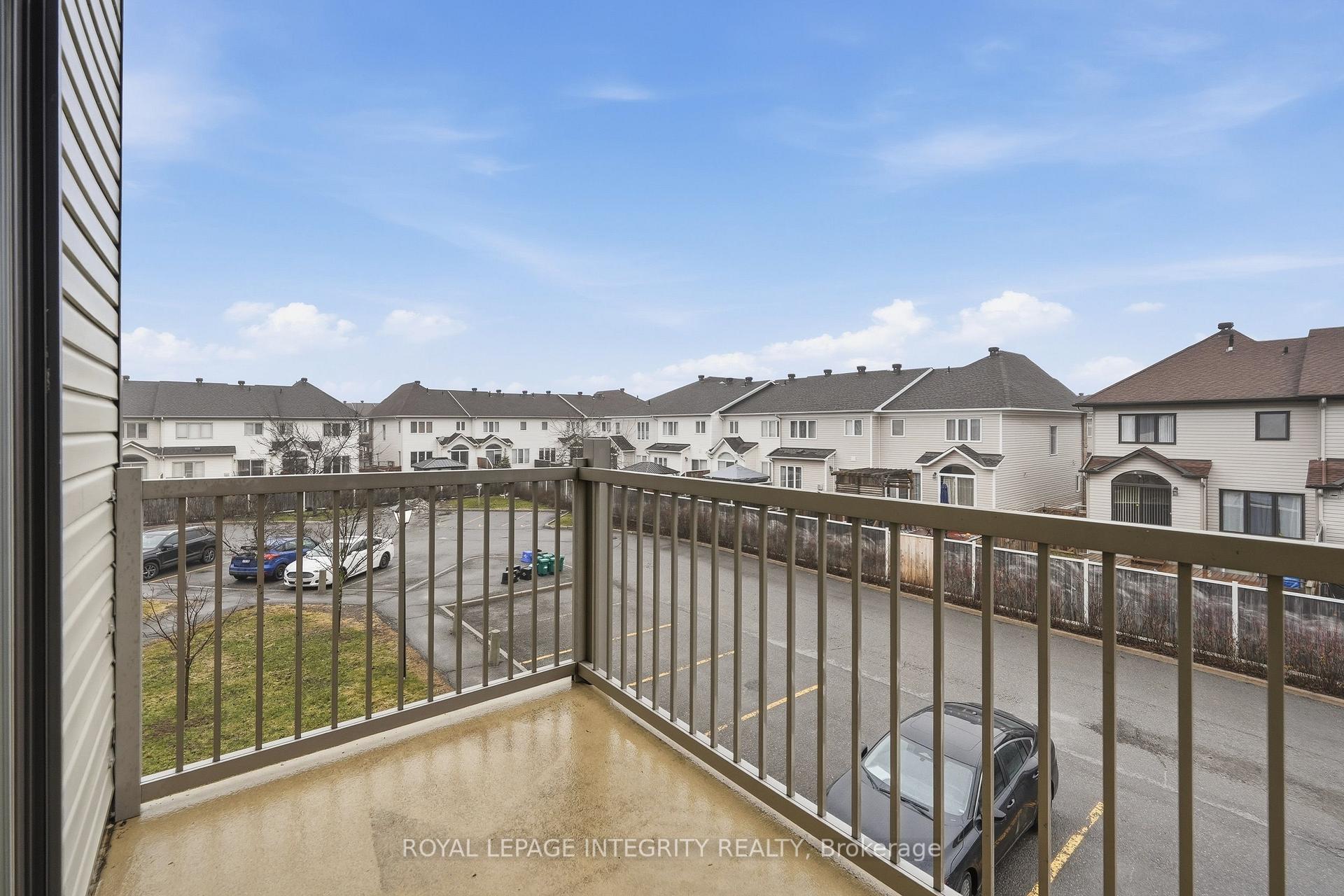 Photo 13 of 2341 Esprit Drive, Ottawa, Avalon East — HOMEH
