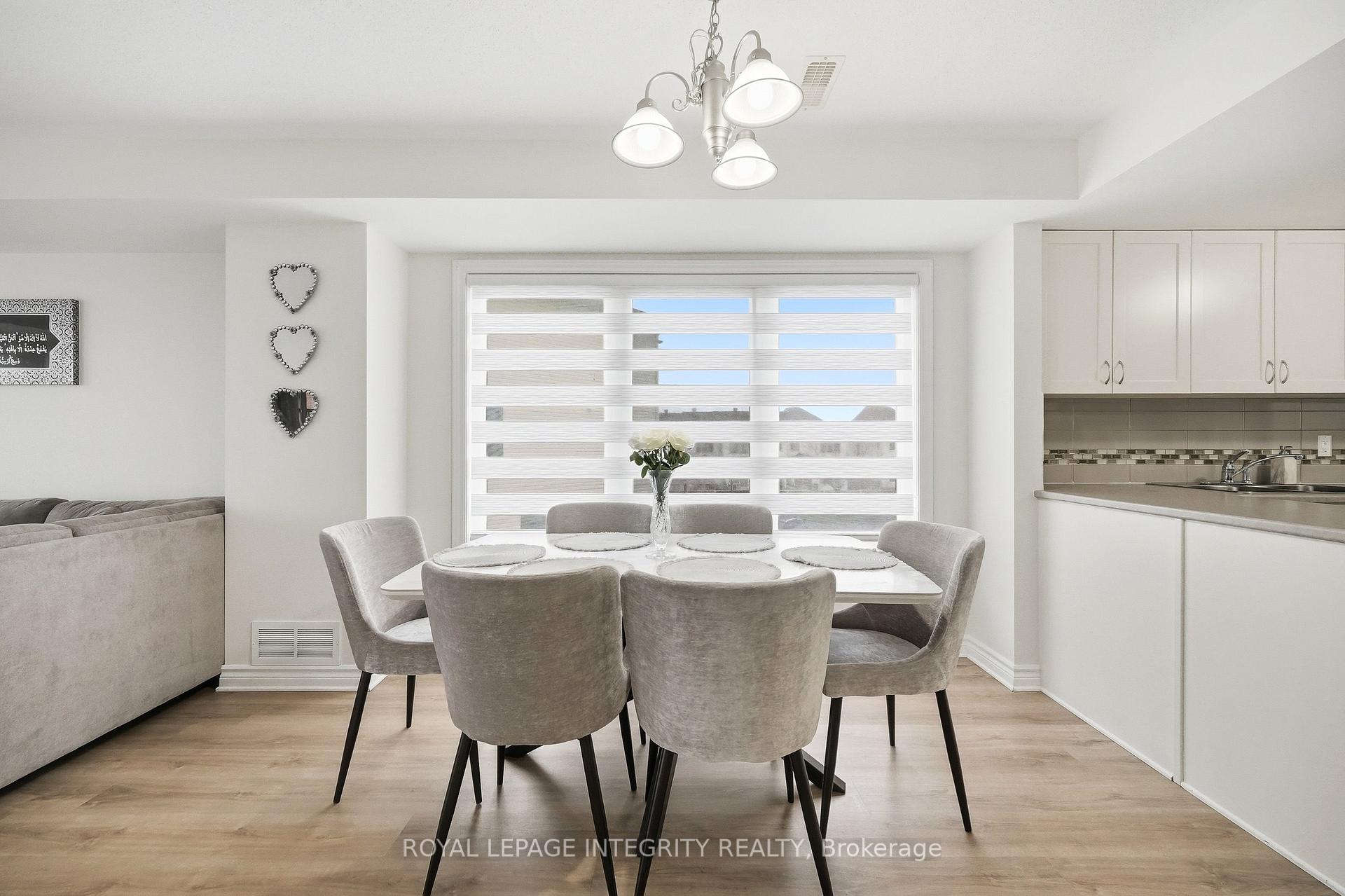 Photo 16 of 2341 Esprit Drive, Ottawa, Avalon East — HOMEH