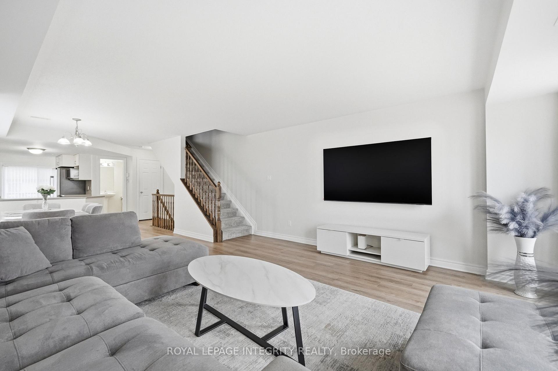 Photo 20 of 2341 Esprit Drive, Ottawa, Avalon East — HOMEH