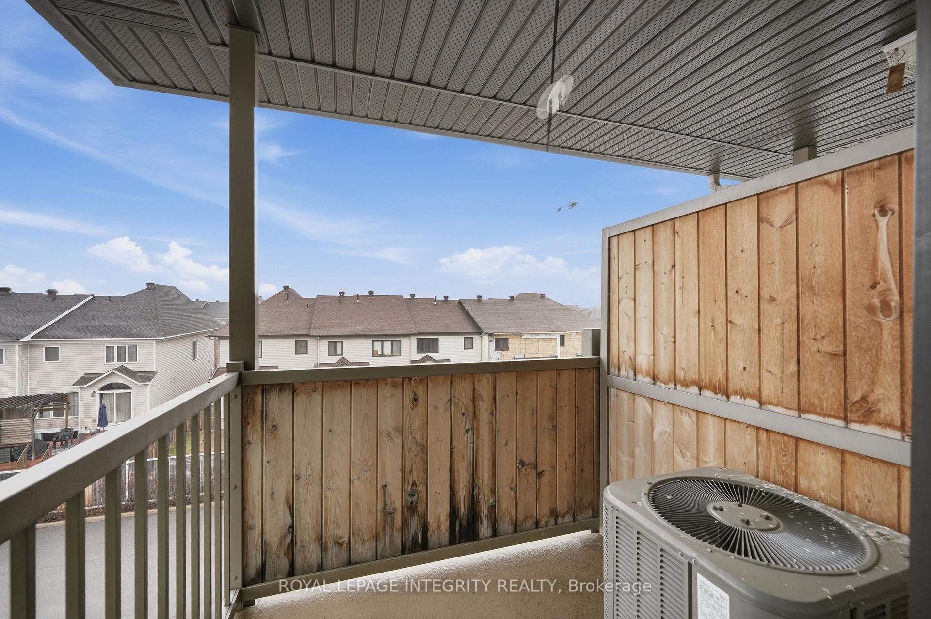 Photo 32 of 2341 Esprit Drive, Ottawa, Avalon East — HOMEH