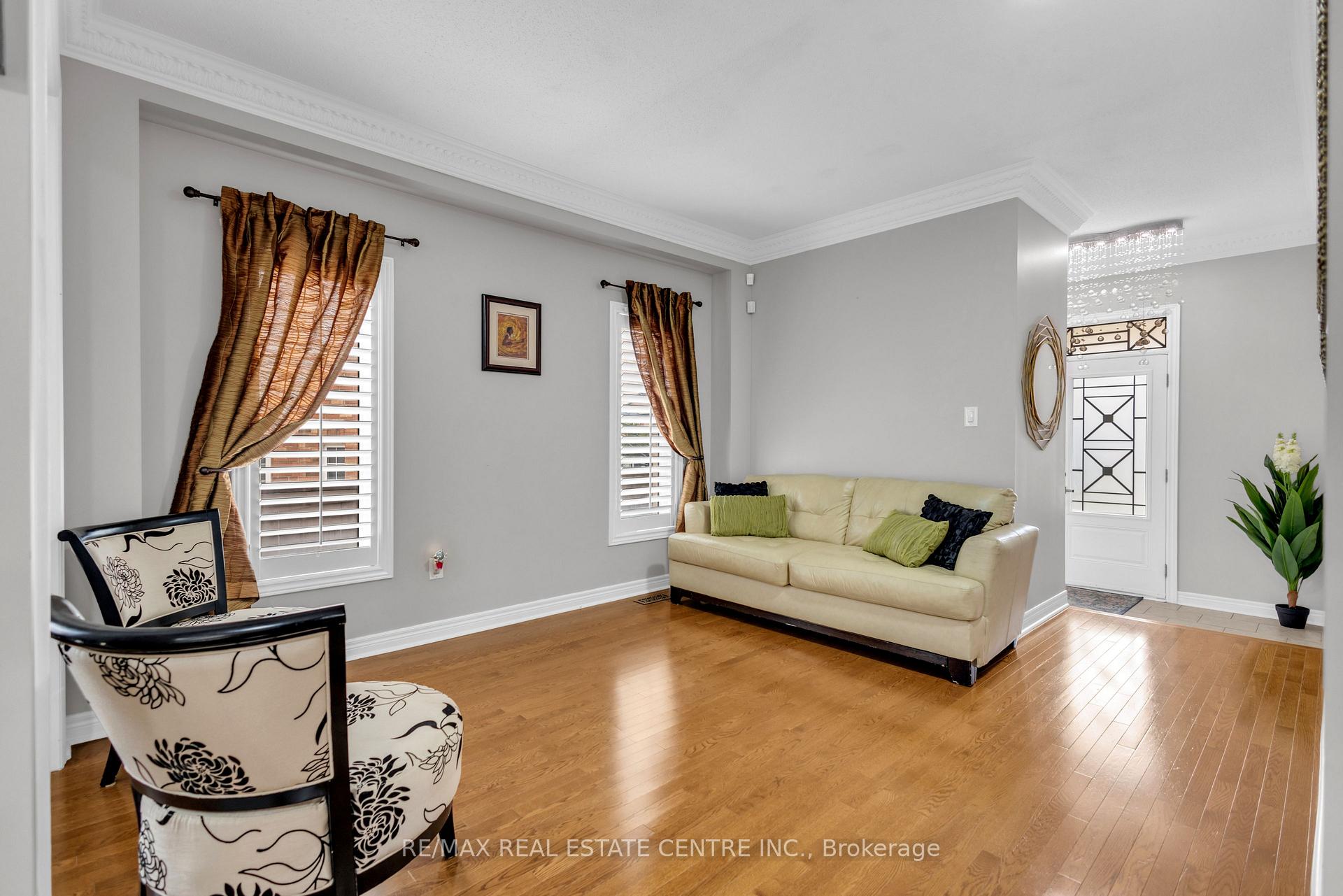 Photo 41 of 20 Sparhill Street, Brampton, Sandringham-Wellington — HOMEH