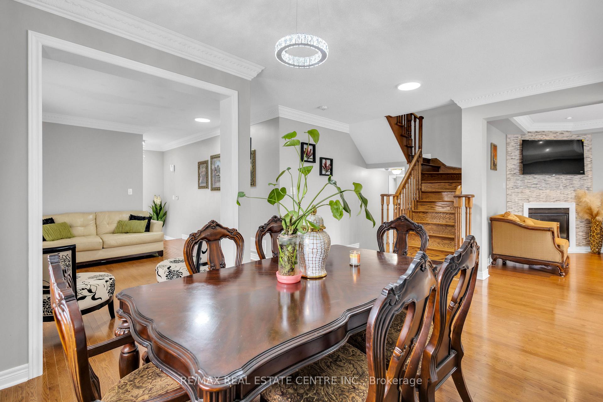 Photo 43 of 20 Sparhill Street, Brampton, Sandringham-Wellington — HOMEH