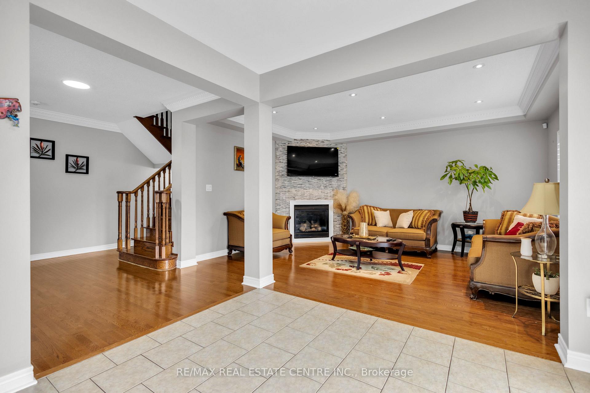 Photo 7 of 20 Sparhill Street, Brampton, Sandringham-Wellington — HOMEH