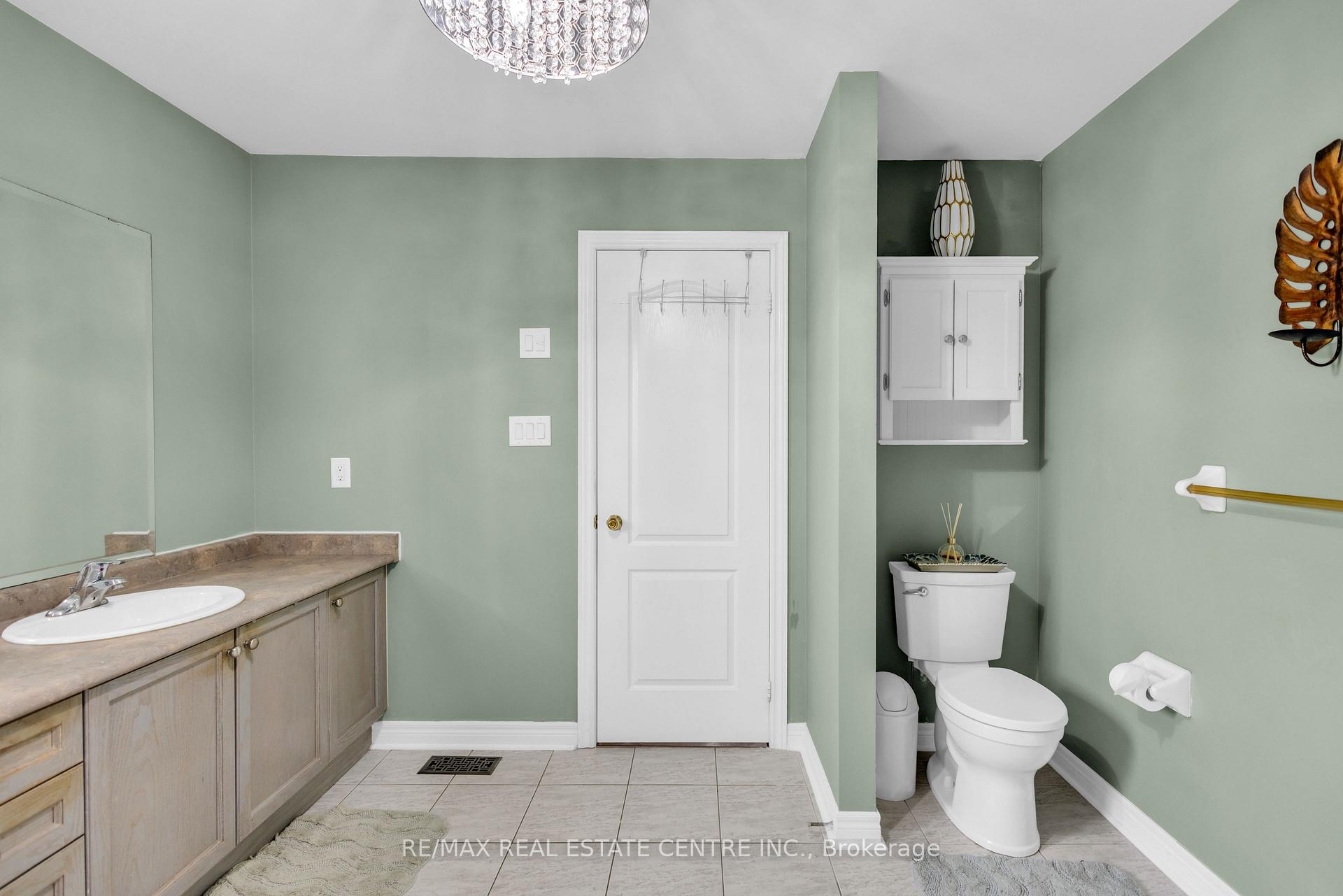 Photo 11 of 20 Sparhill Street, Brampton, Sandringham-Wellington — HOMEH