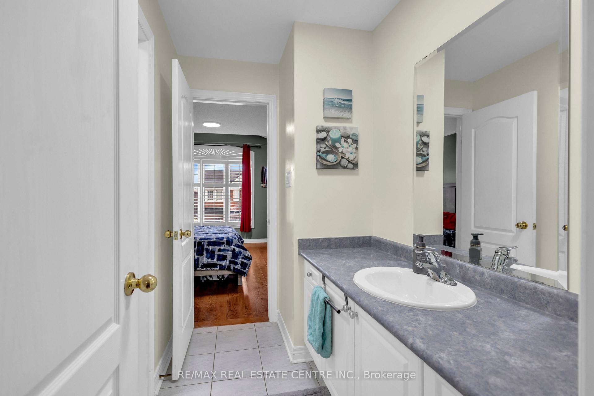 Photo 12 of 20 Sparhill Street, Brampton, Sandringham-Wellington — HOMEH