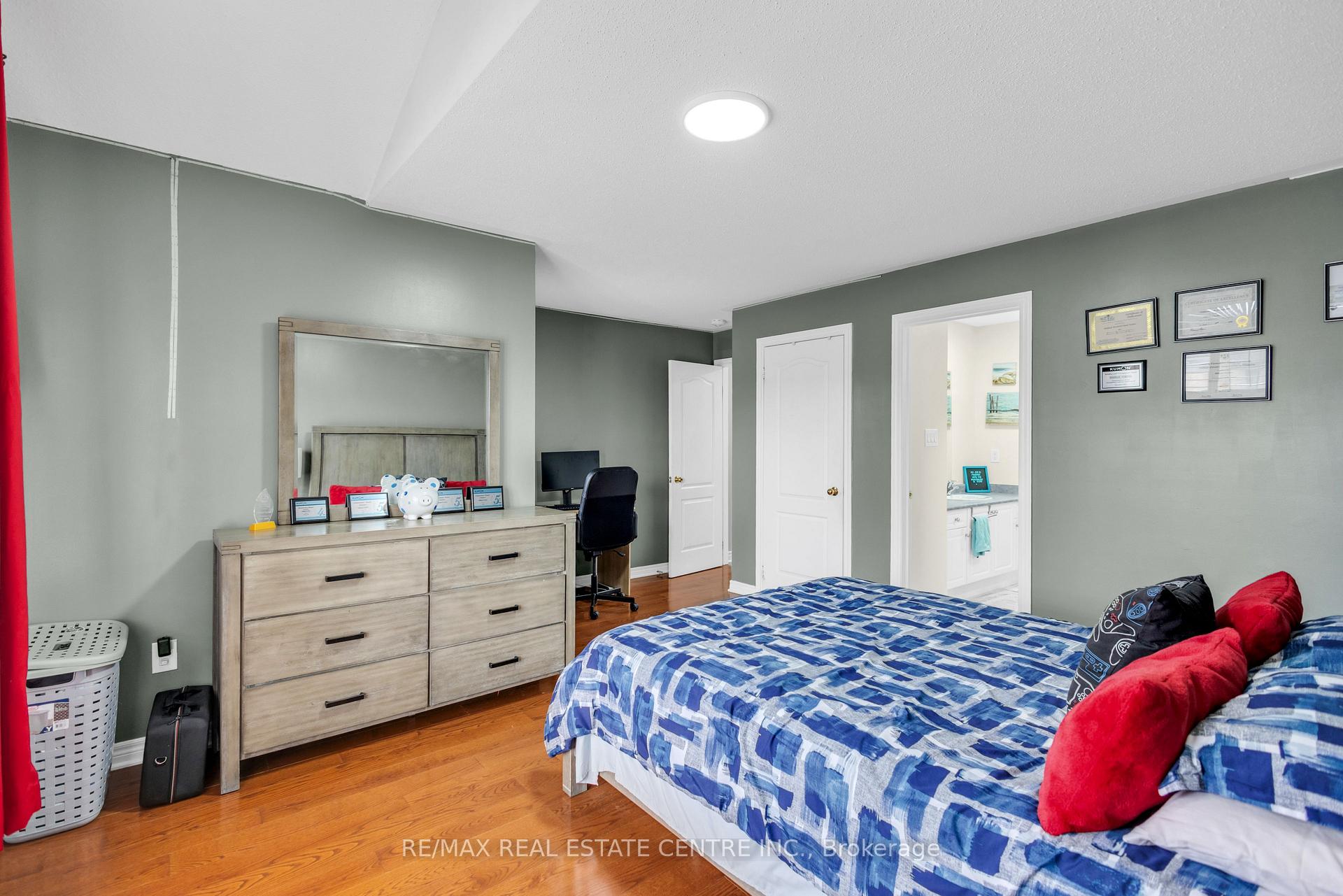 Photo 15 of 20 Sparhill Street, Brampton, Sandringham-Wellington — HOMEH