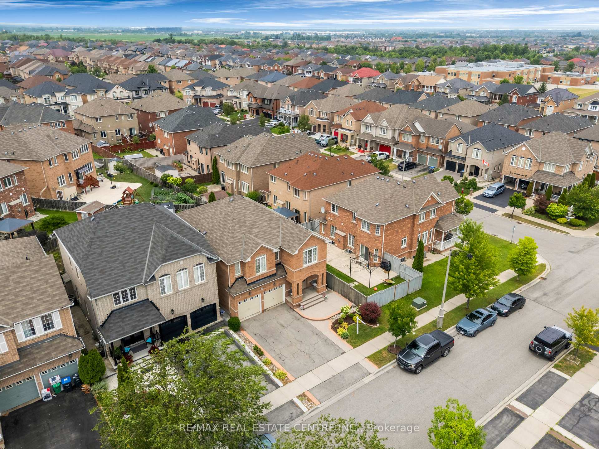Photo 37 of 20 Sparhill Street, Brampton, Sandringham-Wellington — HOMEH