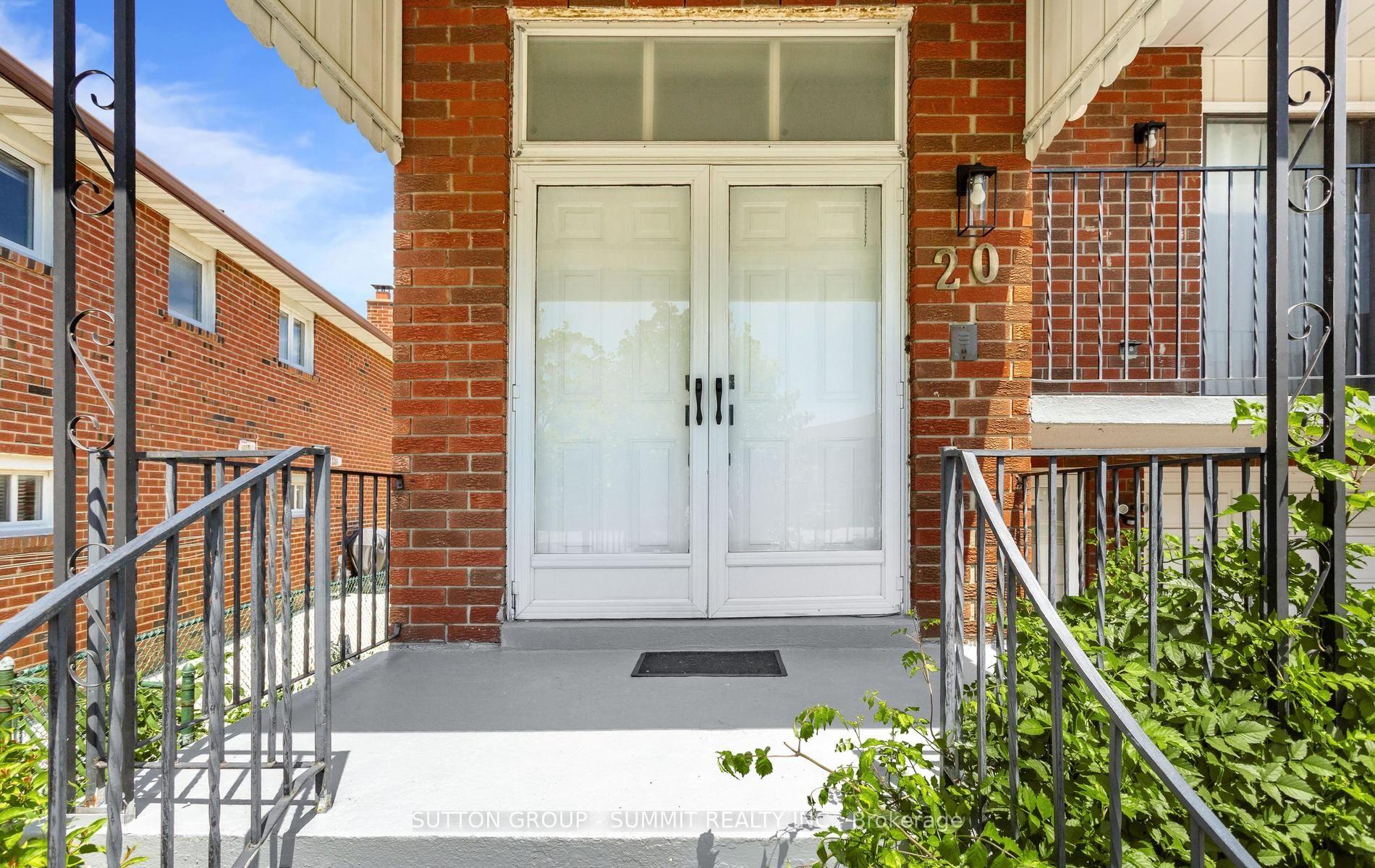 Photo 5 of 20 Sawmill Road, North York, Glenfield-Jane Heights — HOMEH