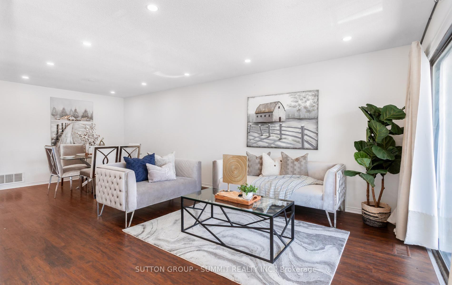 Photo 11 of 20 Sawmill Road, North York, Glenfield-Jane Heights — HOMEH