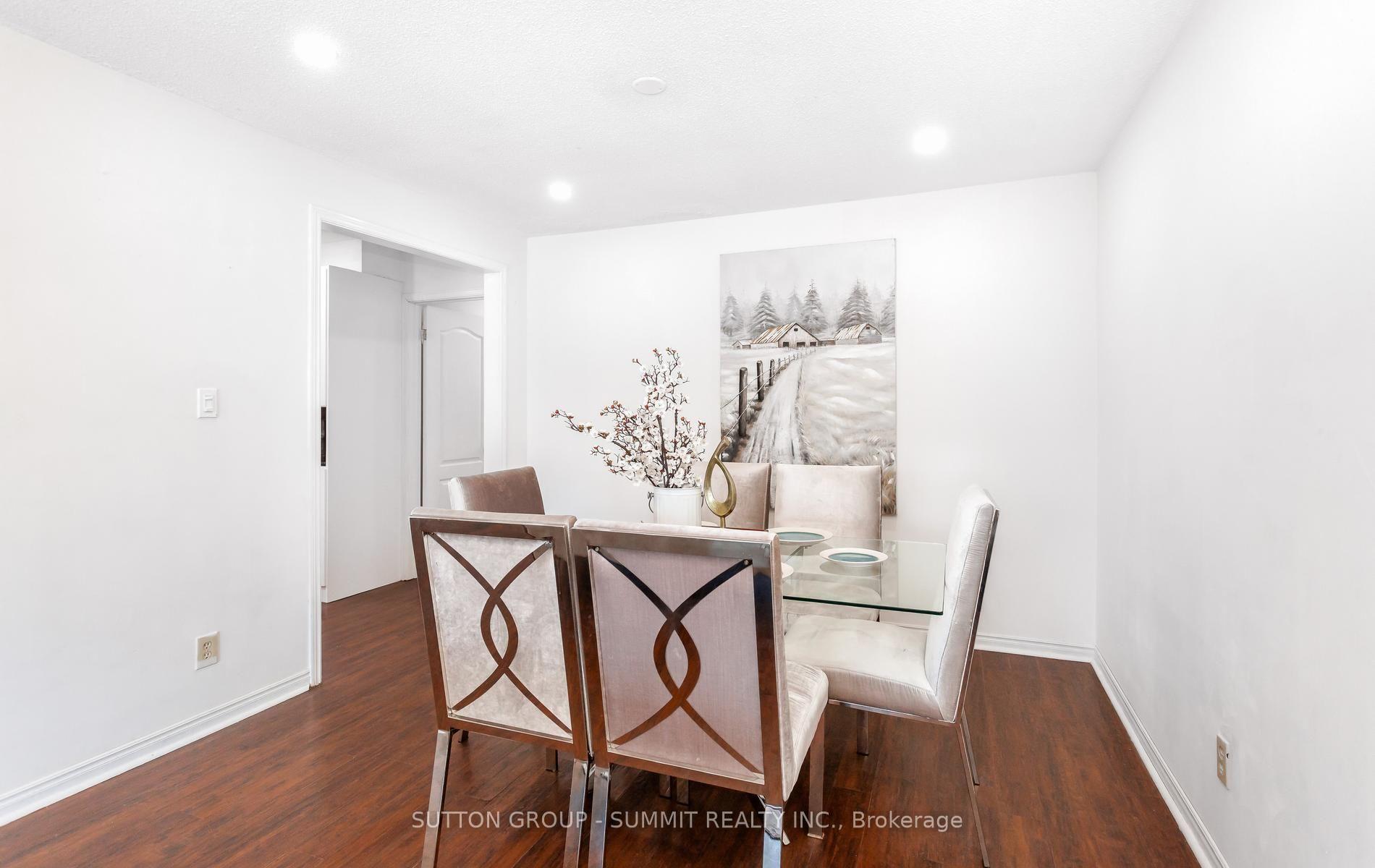 Photo 14 of 20 Sawmill Road, North York, Glenfield-Jane Heights — HOMEH