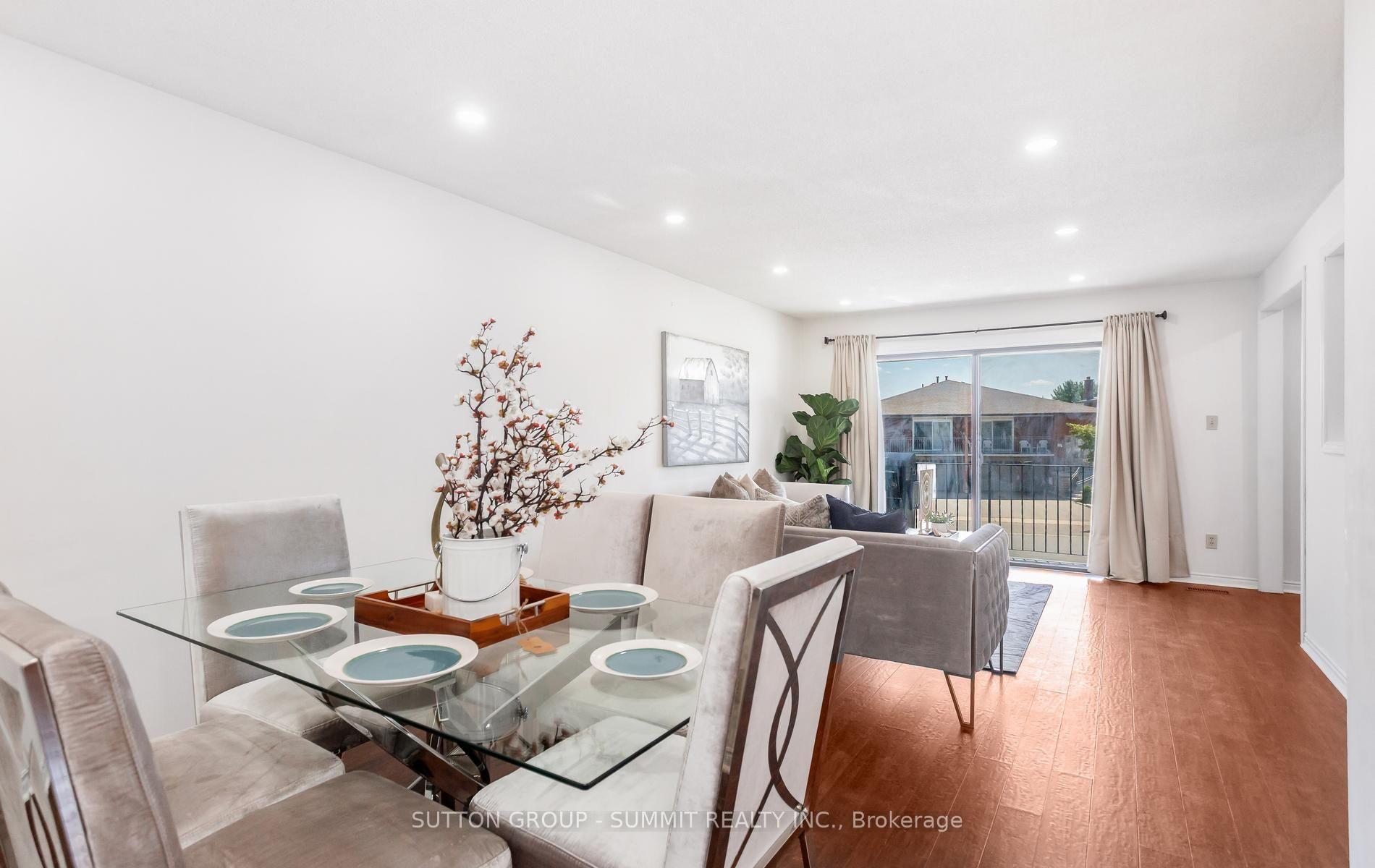 Photo 15 of 20 Sawmill Road, North York, Glenfield-Jane Heights — HOMEH