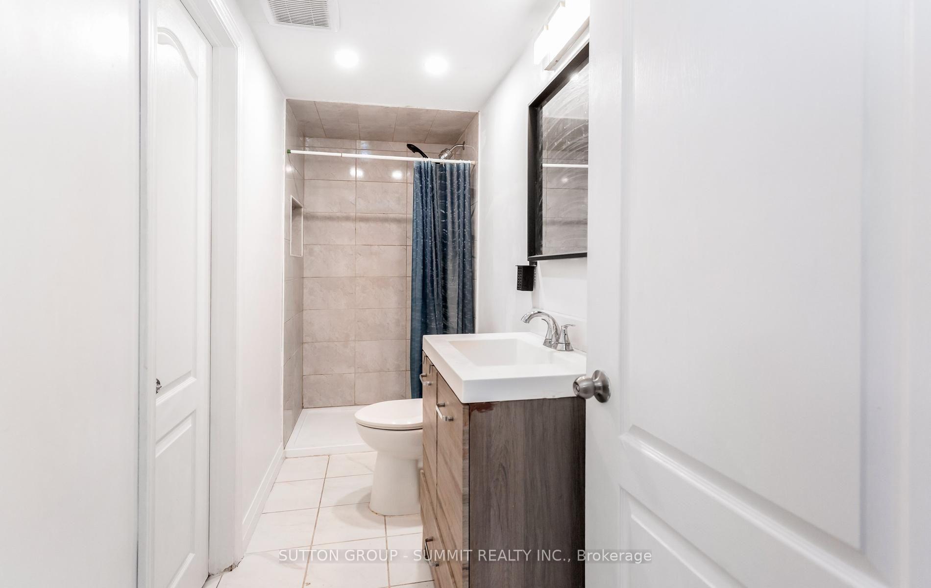 Photo 43 of 20 Sawmill Road, North York, Glenfield-Jane Heights — HOMEH
