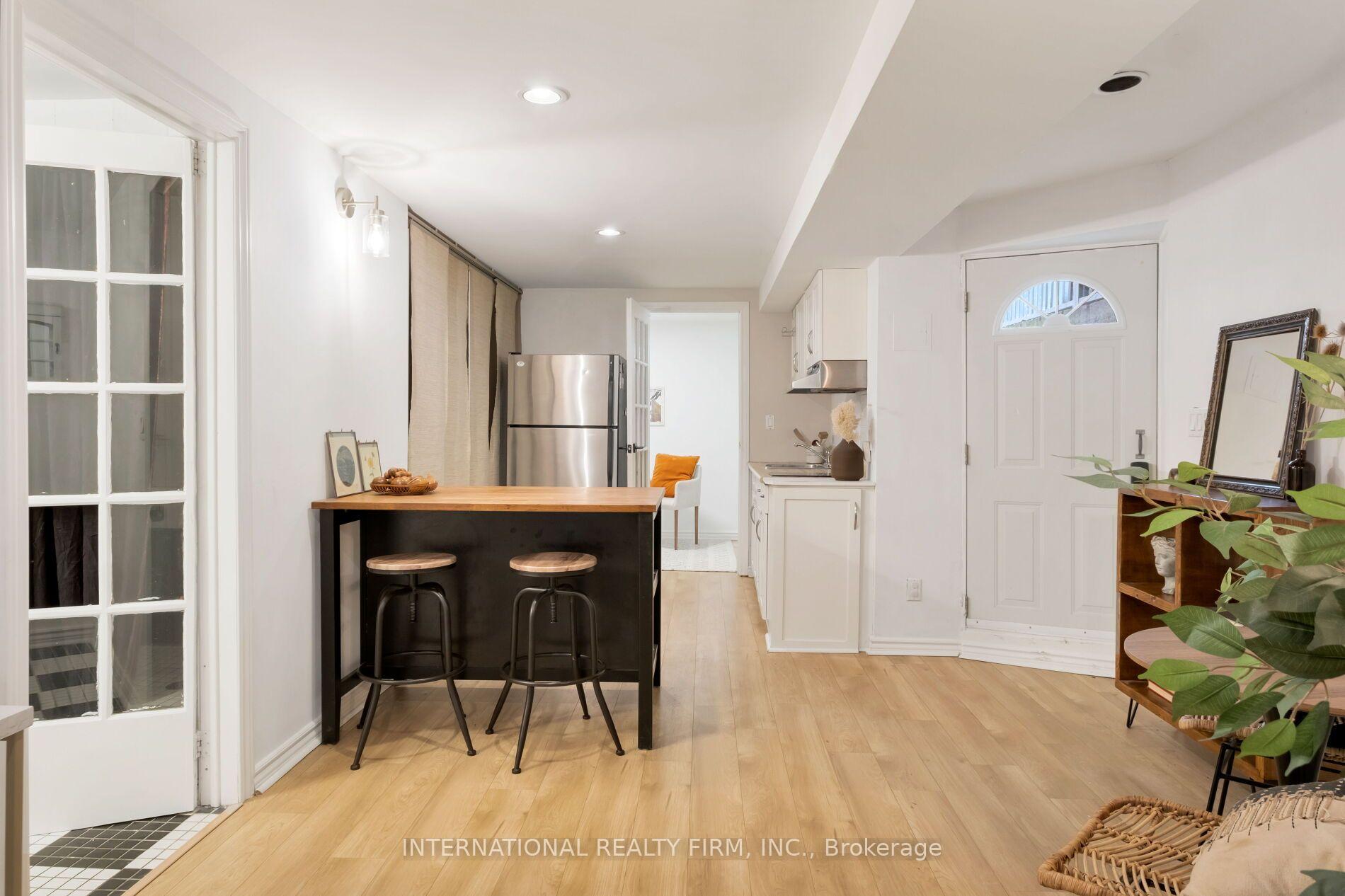 Photo 6 of 319 Markham Street, Toronto, Palmerston-Little Italy — HOMEH