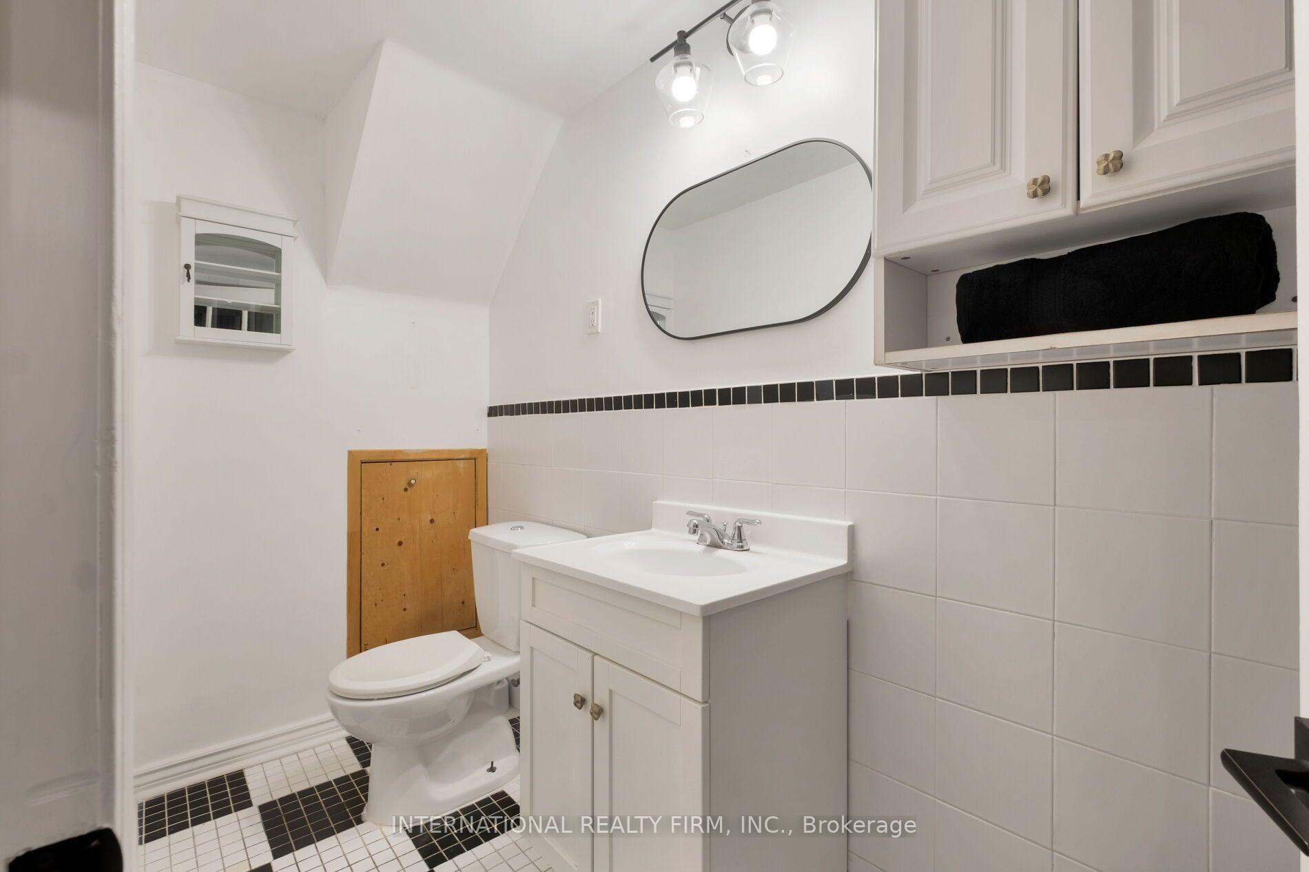 Photo 14 of 319 Markham Street, Toronto, Palmerston-Little Italy — HOMEH
