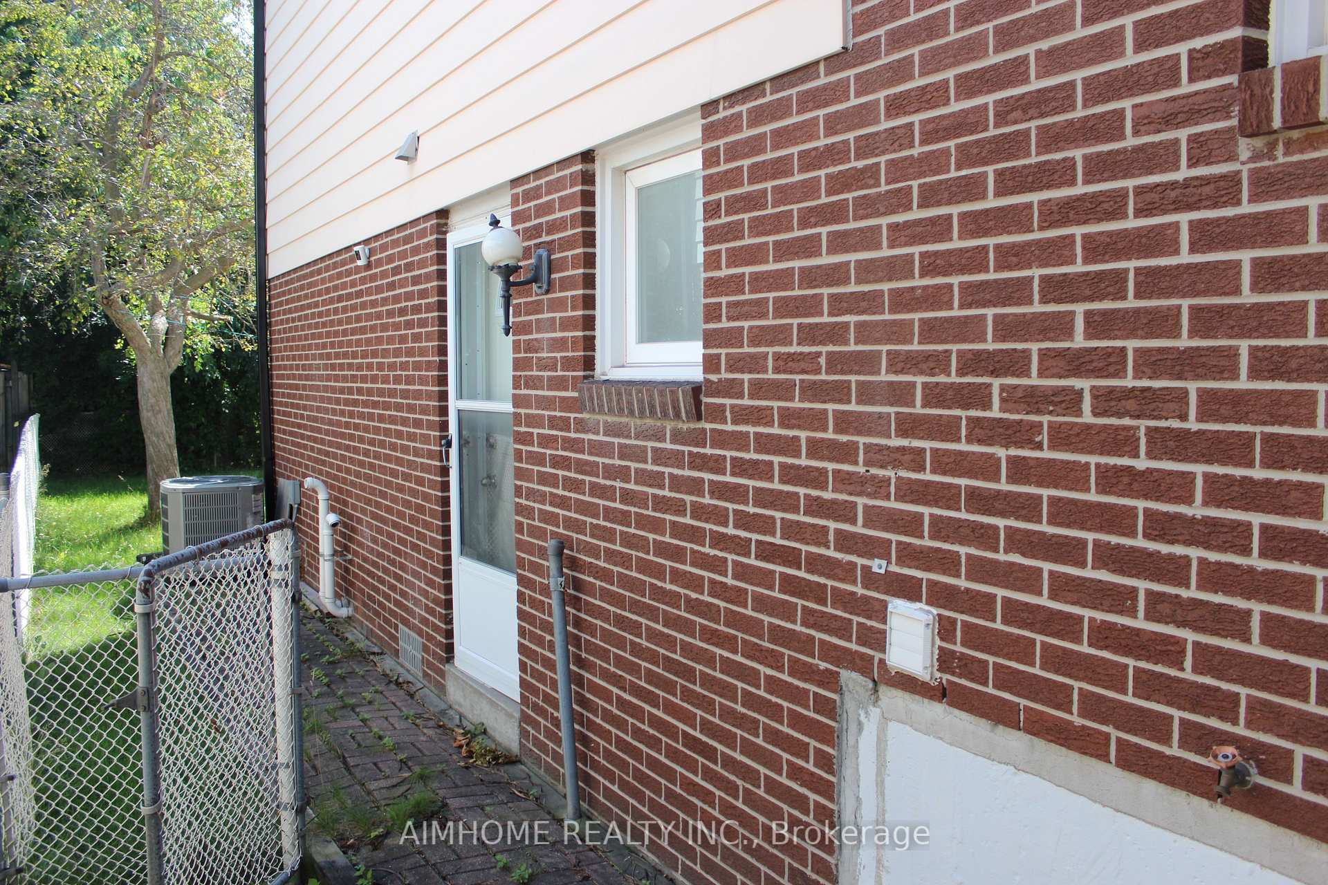 Photo 2 of Unit Basement, 191 Timberbank Boulevard, Scarborough, L'Amoreaux — HOMEH