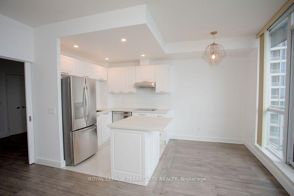 Photo 7 of Unit 2605, 218 Queens Quay W, Toronto, Waterfront Communities — HOMEH