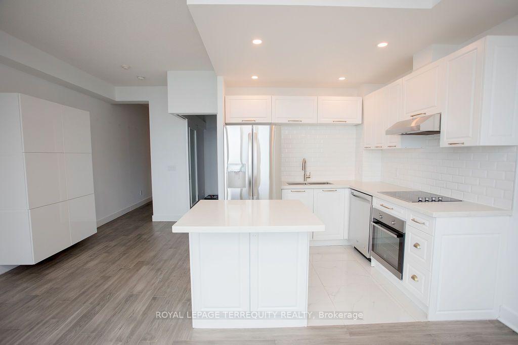 Photo 8 of Unit 2605, 218 Queens Quay W, Toronto, Waterfront Communities — HOMEH